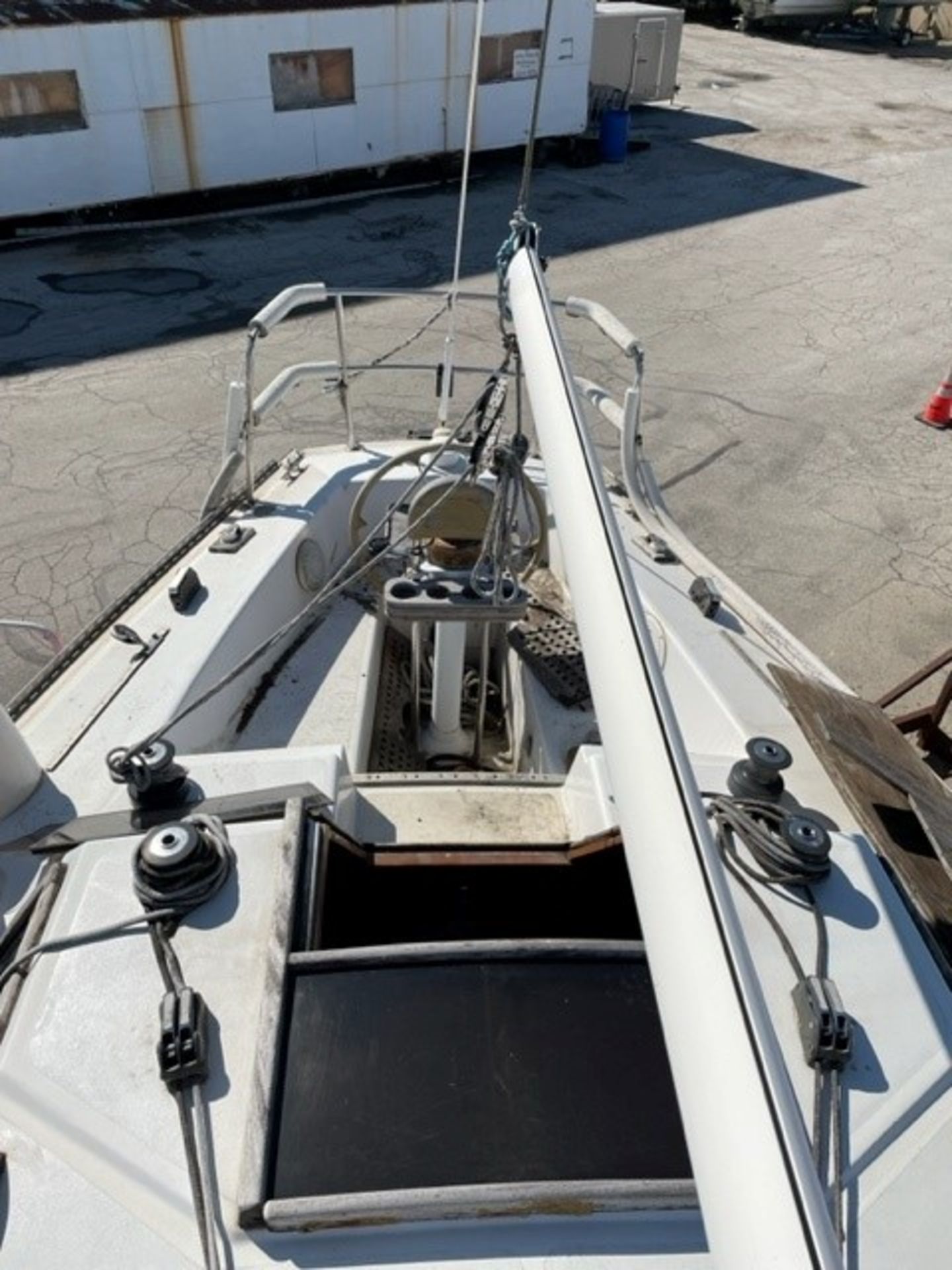 "Dove Tail" - 1978 Bayliner Marine Buccaneer 295 Sailboat, HIN: BLBA10B90778; 29.25 ft. Length, 12. - Image 11 of 11