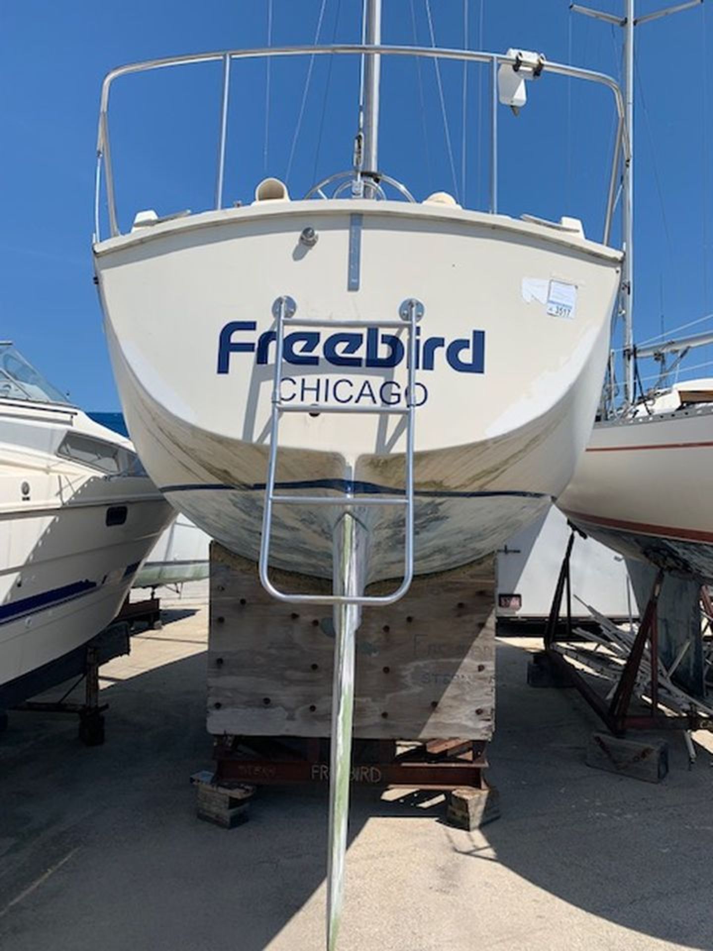 "Freebird" - 1977 Irwin Yachts 30 Citation Sailboat, with Atmoc 4 Engine; HIN: XYM301750377; 30 - Image 6 of 12