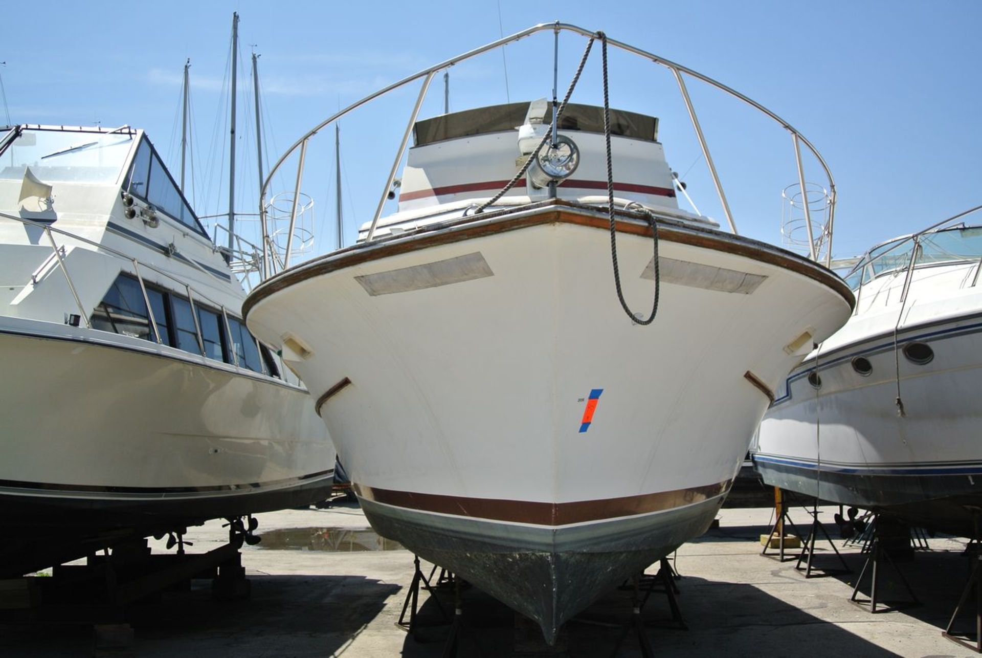 "Big Bobber" - 1977 Egg Harbor Model Sedan Flybridge 33 Power Boat, with Chrysler M360bwr19 921 - Image 2 of 19