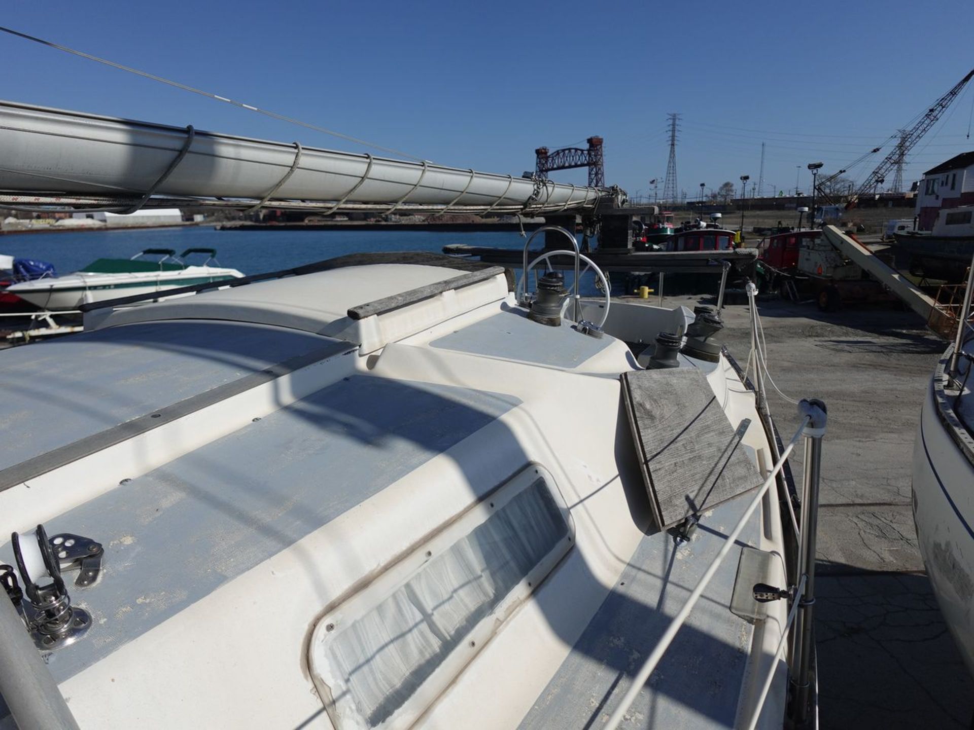 "Possiamo" - 1976 Seafarer 29 Sailboat, with Yanmar YSE8 Engine; HIN: SFRBX146M76G; 29 ft. Length, 9 - Image 8 of 11