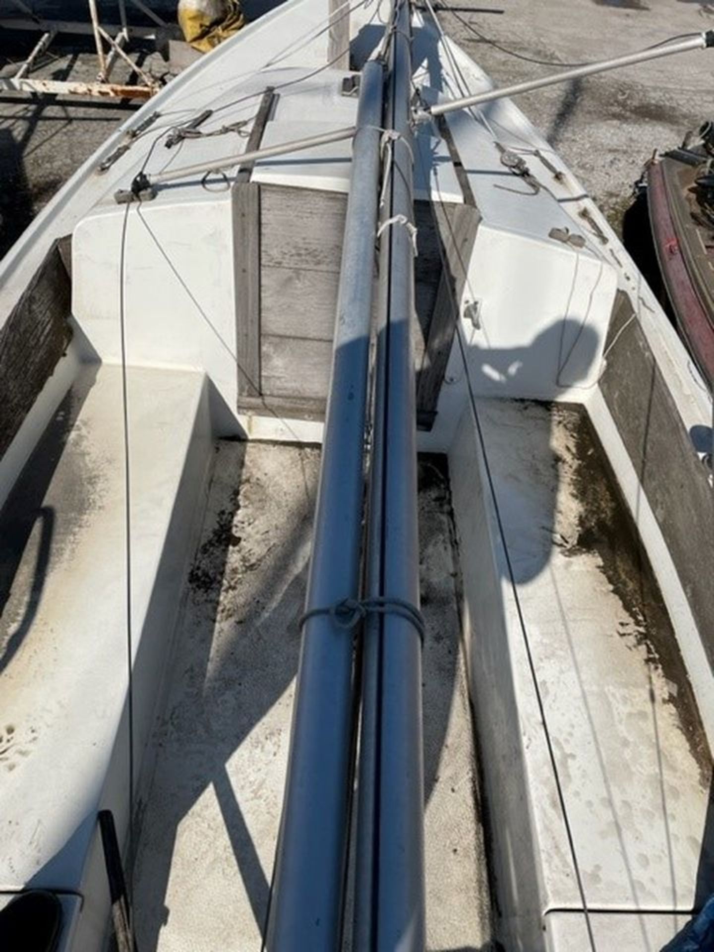 "Kalua" - 1969 South Coast Seacraft 21, Carl Alberg Designed Sailboat, HIN: SC 1012969; 21 ft. - Image 9 of 10