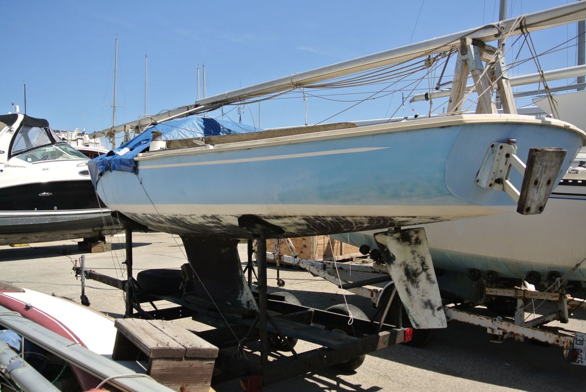 "Kalua" - 1969 South Coast Seacraft 21, Carl Alberg Designed Sailboat, HIN: SC 1012969; 21 ft. - Image 7 of 10