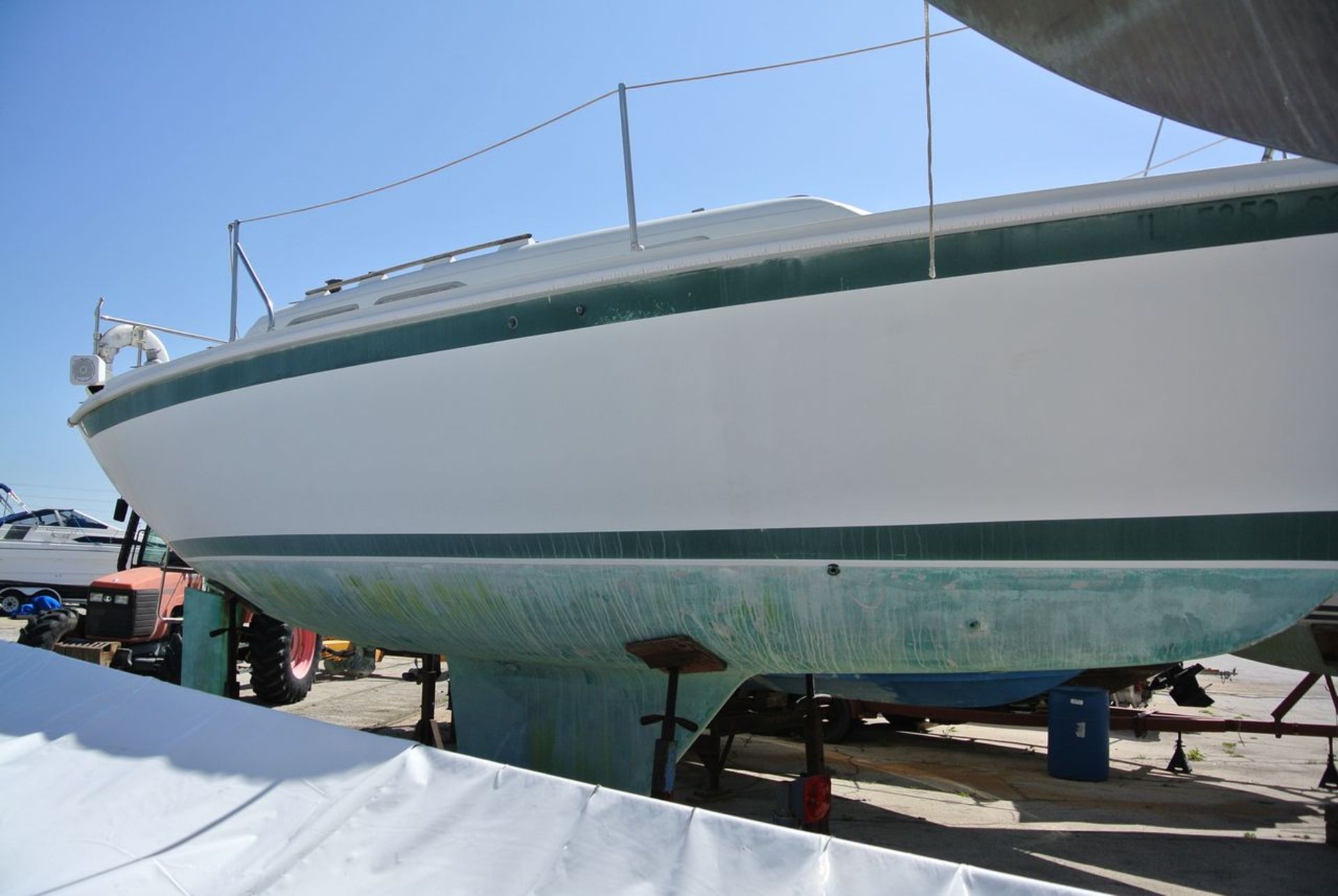 "St. Brendan" - 1979 Ericson Yachts 25 Sailboat, with OMC Zephyr 155-10S Engine; HIN: - Image 4 of 17