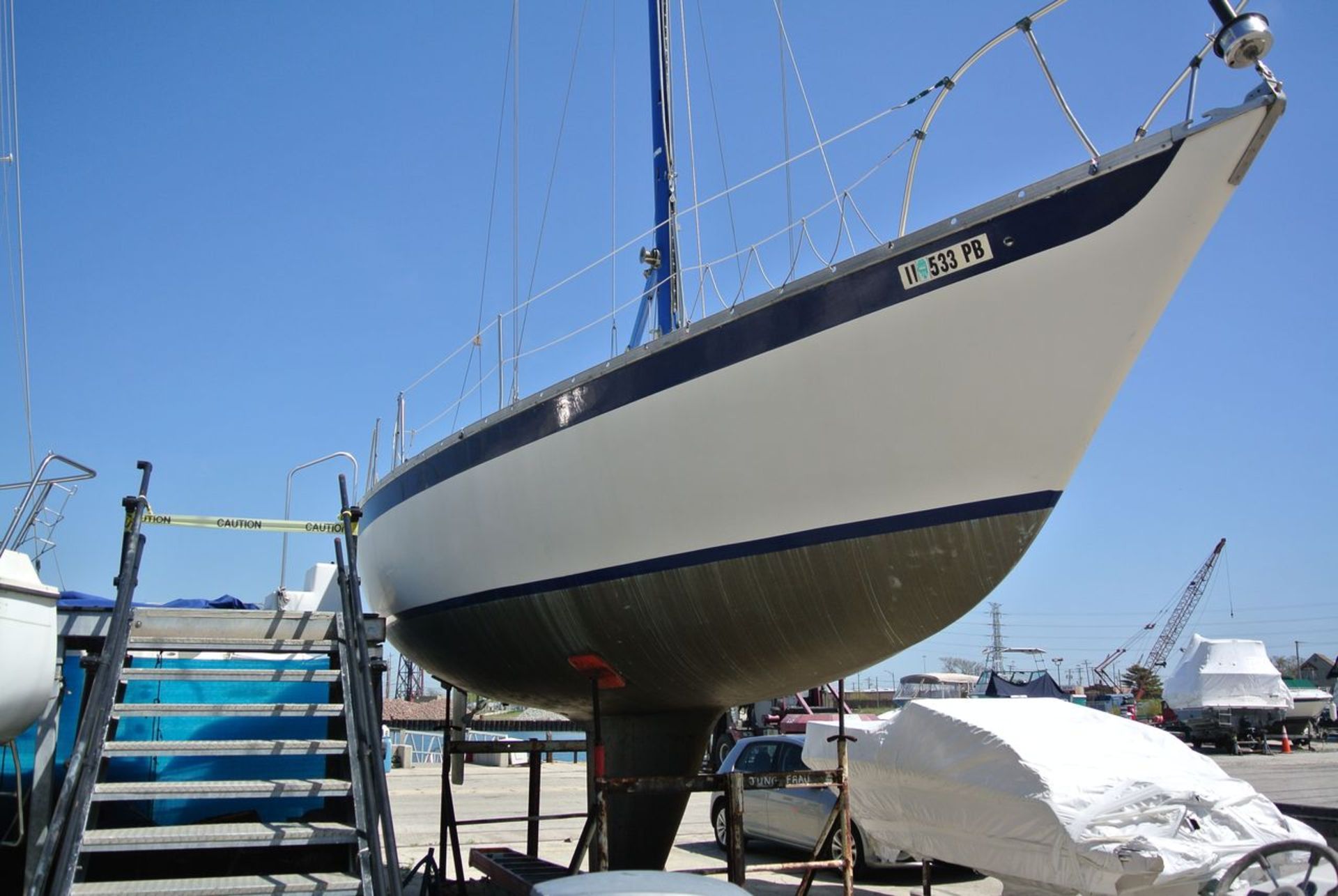 "Jung Frau" - 1972 Irwin Yachts 37 1-Ton Sailboat, with Vetus 4-Cylinder Diesel Engine; HIN: - Image 5 of 23