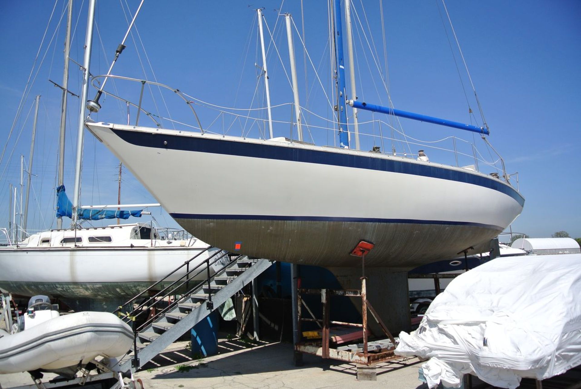 "Jung Frau" - 1972 Irwin Yachts 37 1-Ton Sailboat, with Vetus 4-Cylinder Diesel Engine; HIN: - Image 2 of 23