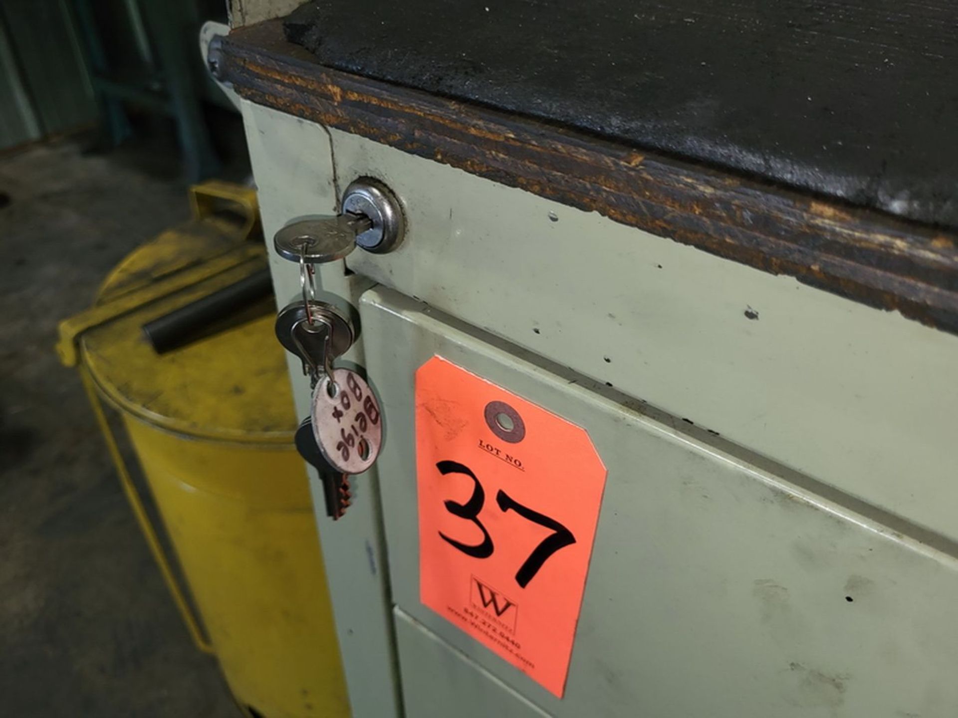 Portable Tool Storage Cabinet, with Keys - Image 4 of 4