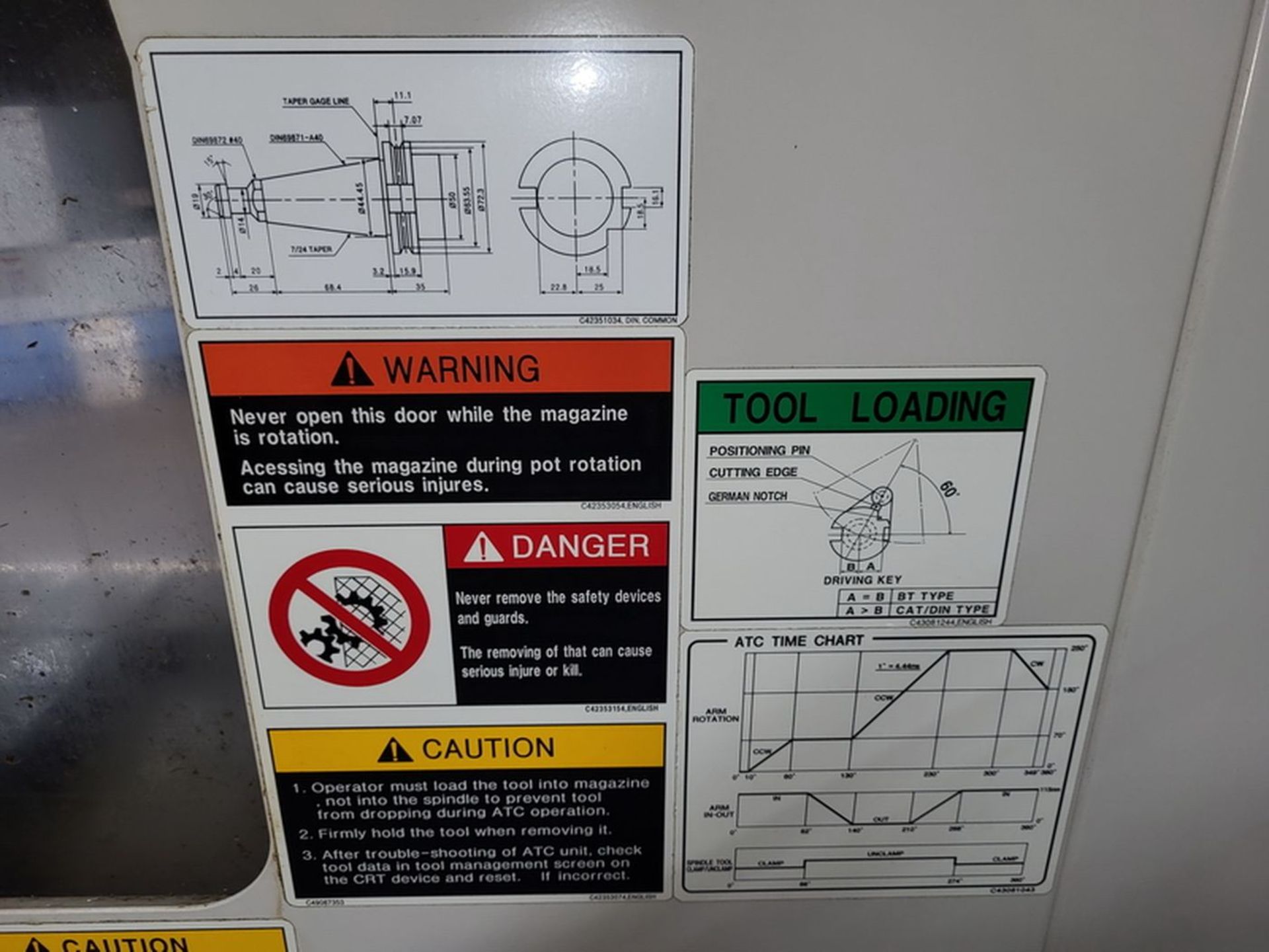 Daewoo DMV 3016 CNC Vertical Machining Center, S/N: AV4E 0318 (2004); with Daewoo-Fanuc i Series CNC - Image 12 of 21