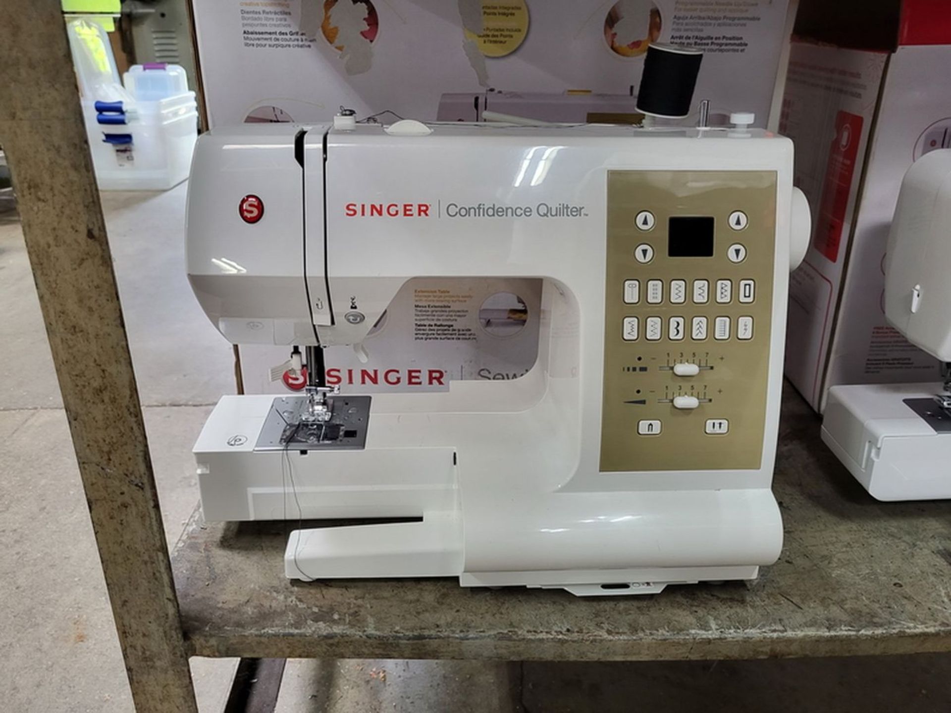 Singer Model 7469 Confidence Quilter Sewing Machine, S/N: H11249A46911386; Bobbin Class: 15J, 120-V - Image 2 of 4