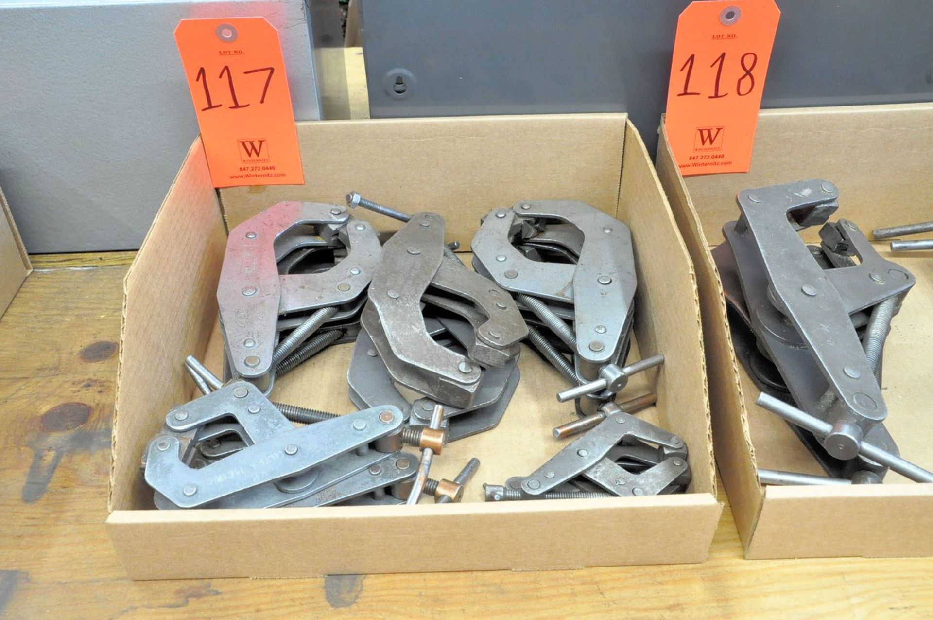 Lot - (6) Kant Twist Model 415 4-1/2", (2) Kant Twist Model 410 3" and (2) 5M 2" Cantilever Clamps