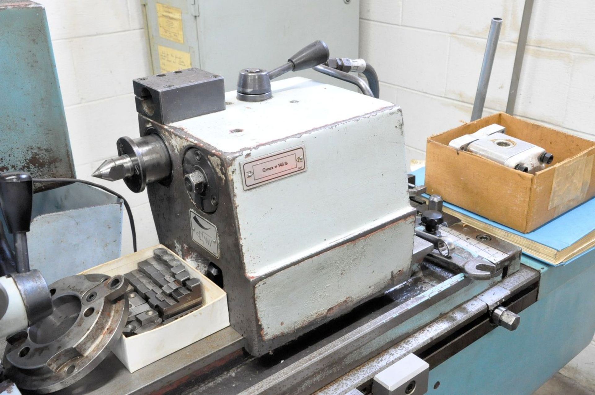 1989 Tos Hostivar Model BU28-1000 Universal Cylindrical Grinder, S/N 698057, 6-1/4" X 66" Bed, 40" - Image 5 of 12