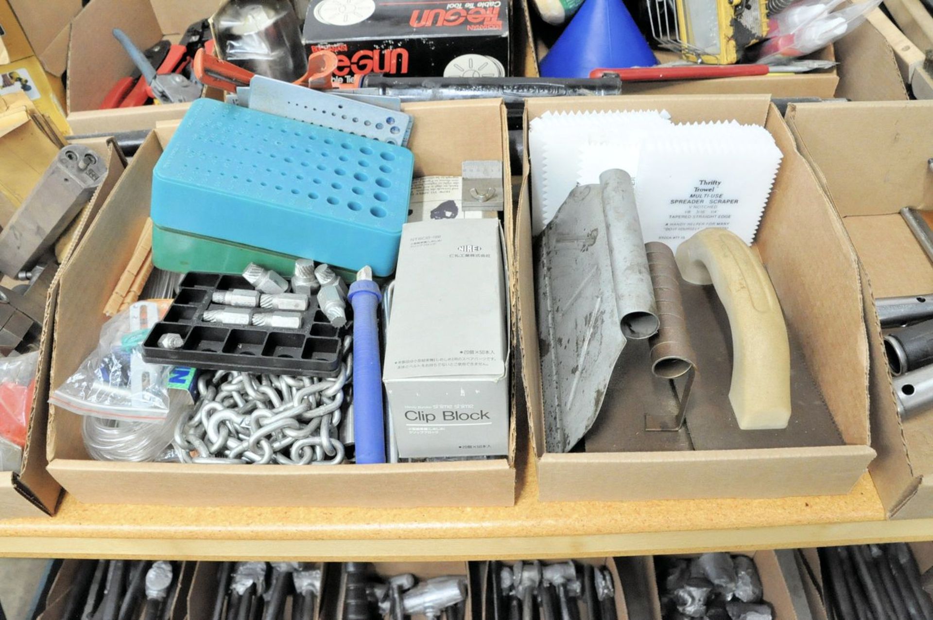 Lot - Brushes, Paint Tray, Paint Sprayer, Wire Strippers, Tape Measures, Utility Knives, - Image 9 of 10