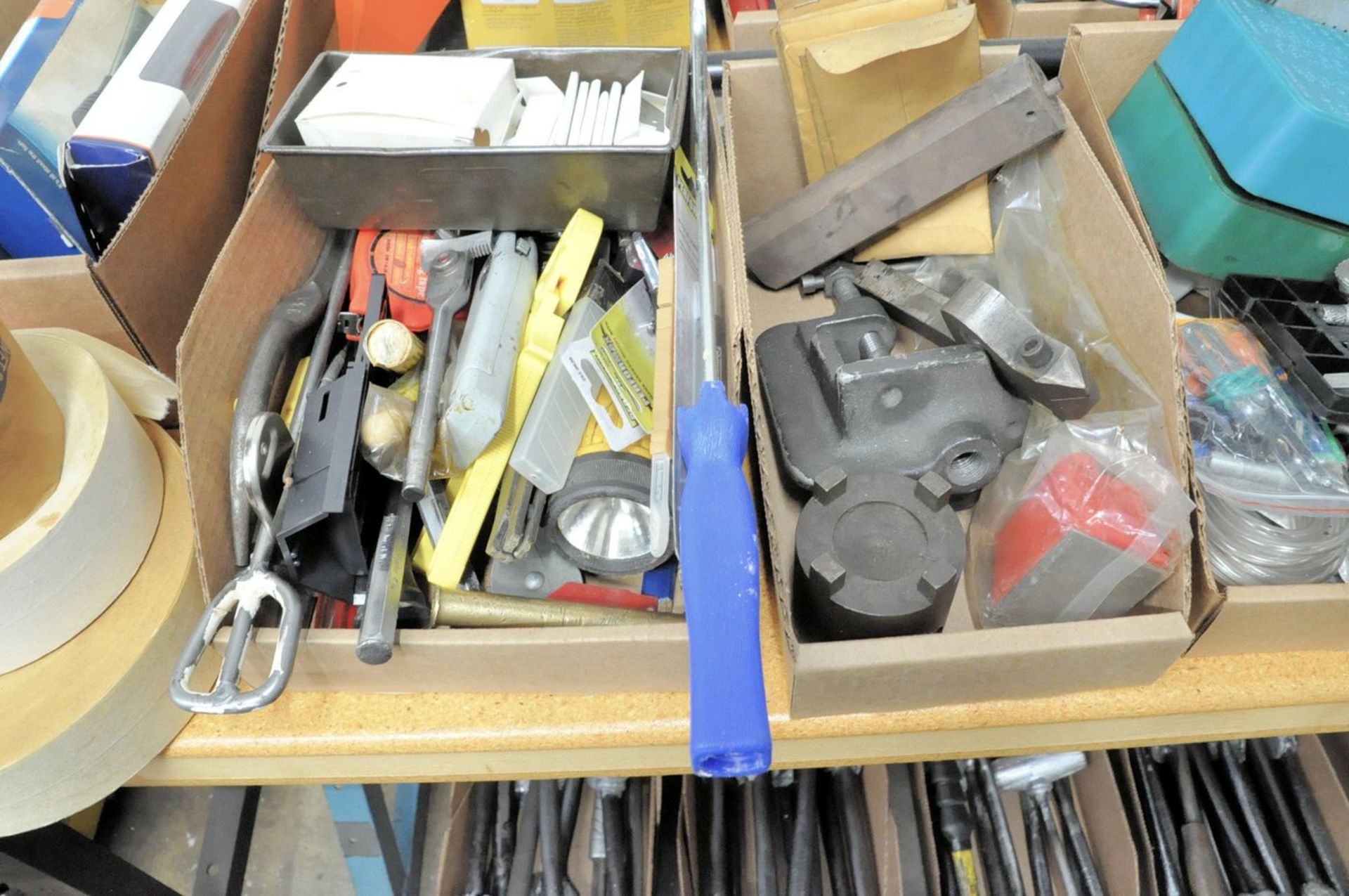 Lot - Brushes, Paint Tray, Paint Sprayer, Wire Strippers, Tape Measures, Utility Knives, - Image 8 of 10