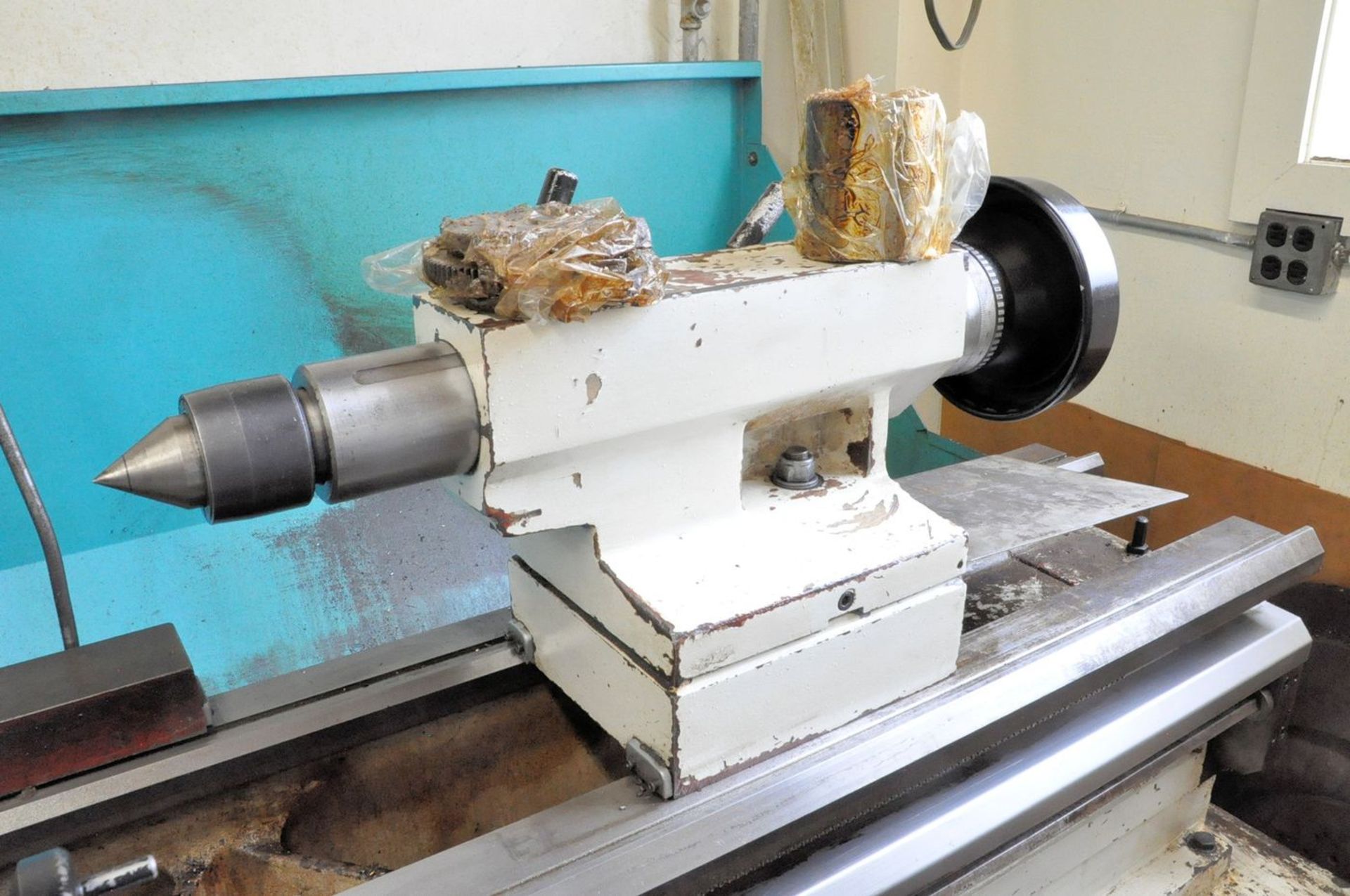 Clausing Colchester 22/28" X 90" Gap Bed Lathe, S/N MS0566-026D, 18-1,800 RPM, Threading, 4" Spindle - Image 7 of 8