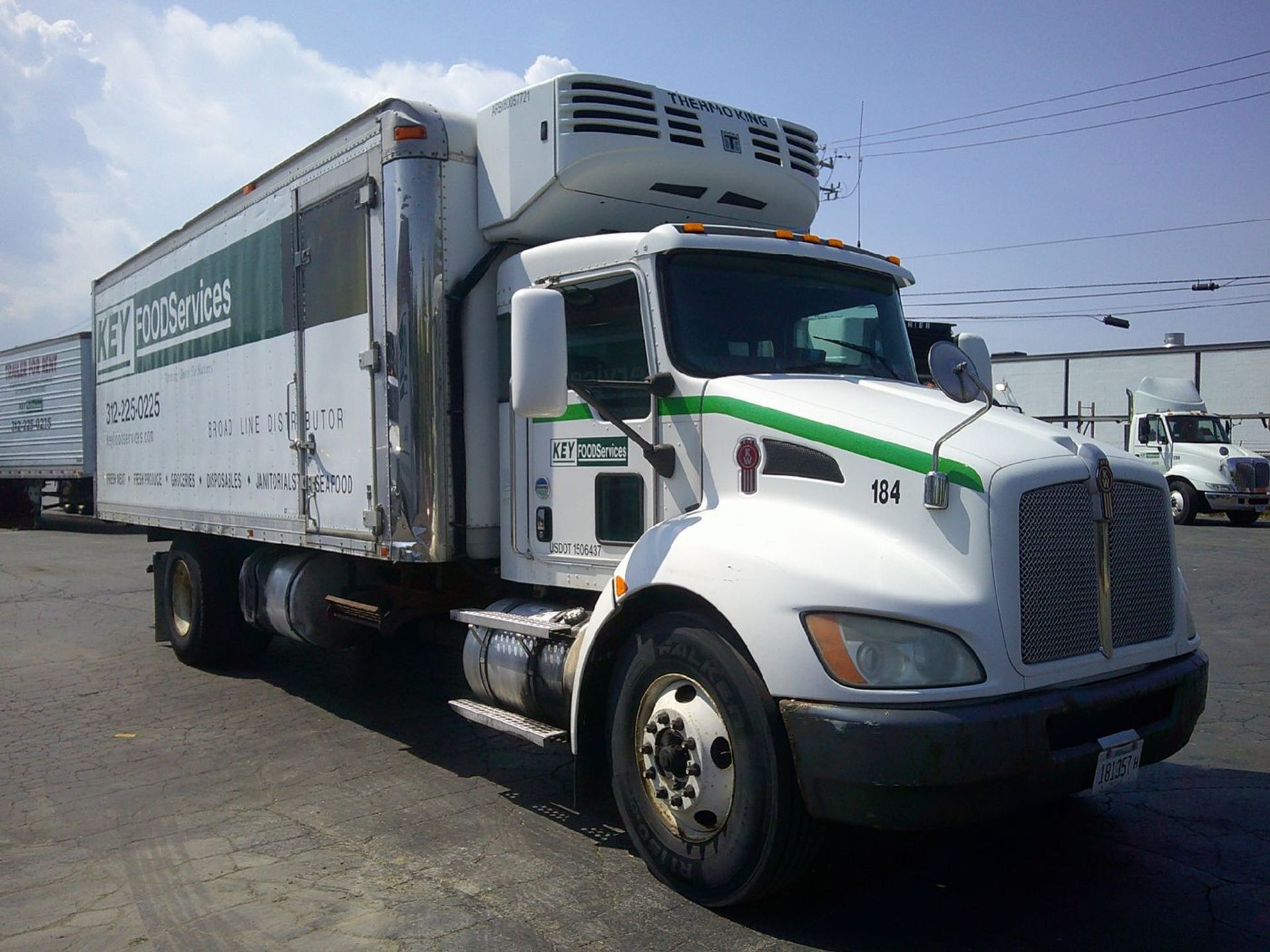 2010 Kenworth 24 ft. Model T270 Hybrid Single Axle Refrigerated Box Truck, VIN: 2NKHHM6A9AM262184; - Bild 2 aus 8