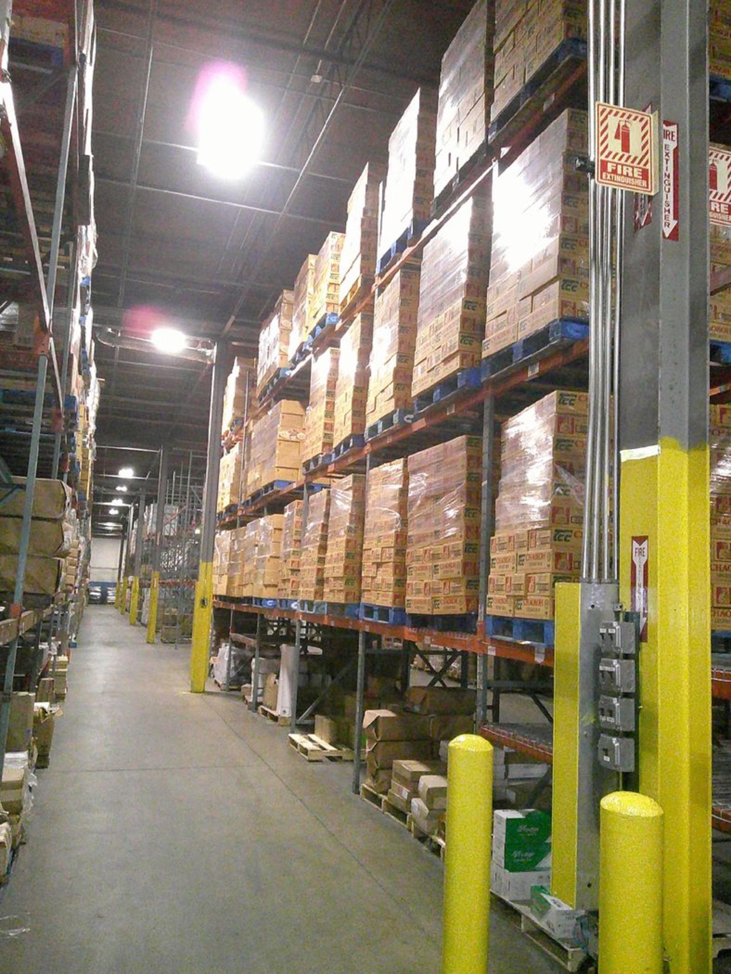 Sections of Interlake 42" x 8' x 19' Bolted Pallet Racking, Including: (20) Uprights, (96) 3" Wide - Bild 4 aus 6