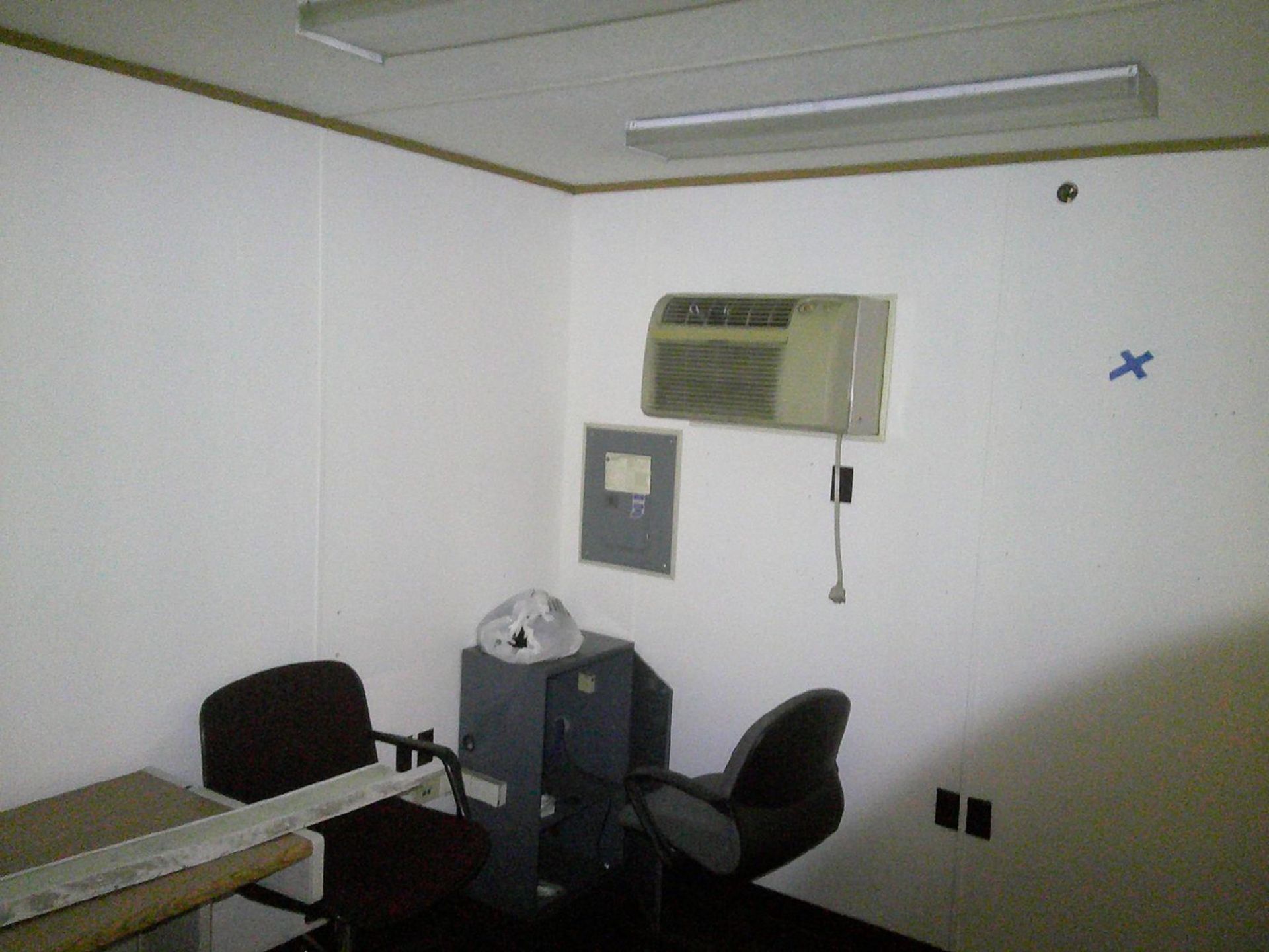 Speed Space 120" x 144" x 114" High Steel Modular Shop Office; with Door, Air Conditioner, Windows - Image 4 of 4