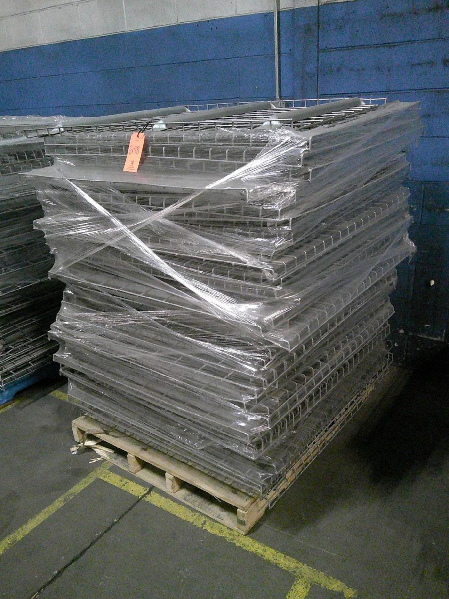 Lot - (2) Pallets of Wire Decking for Pallet Racking; (48) Decks approx. - Bild 3 aus 3