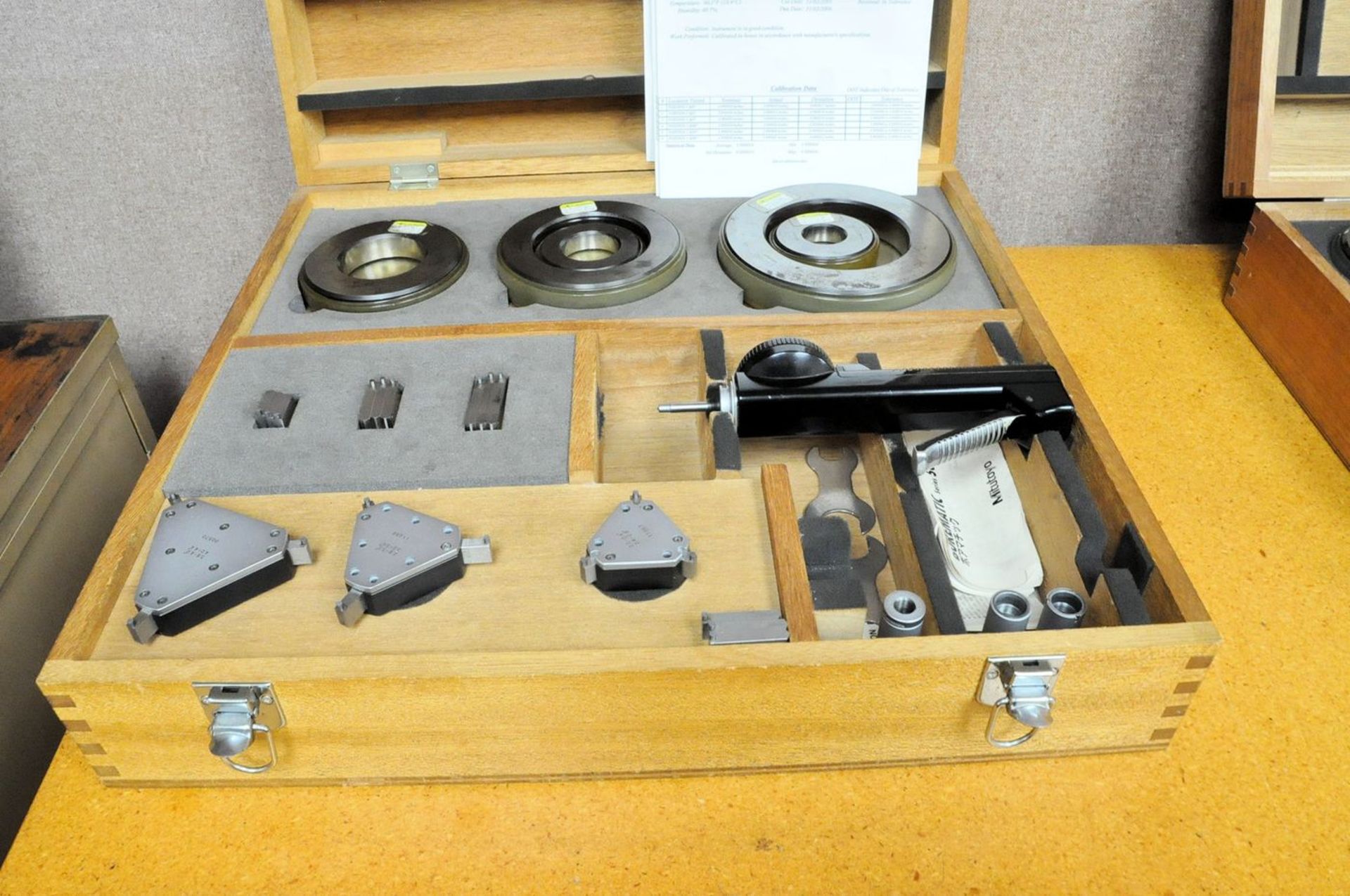 Mitutoyo 568-947 Borematic Set with Case, and (2) Extra Ring Gauges - Image 2 of 2