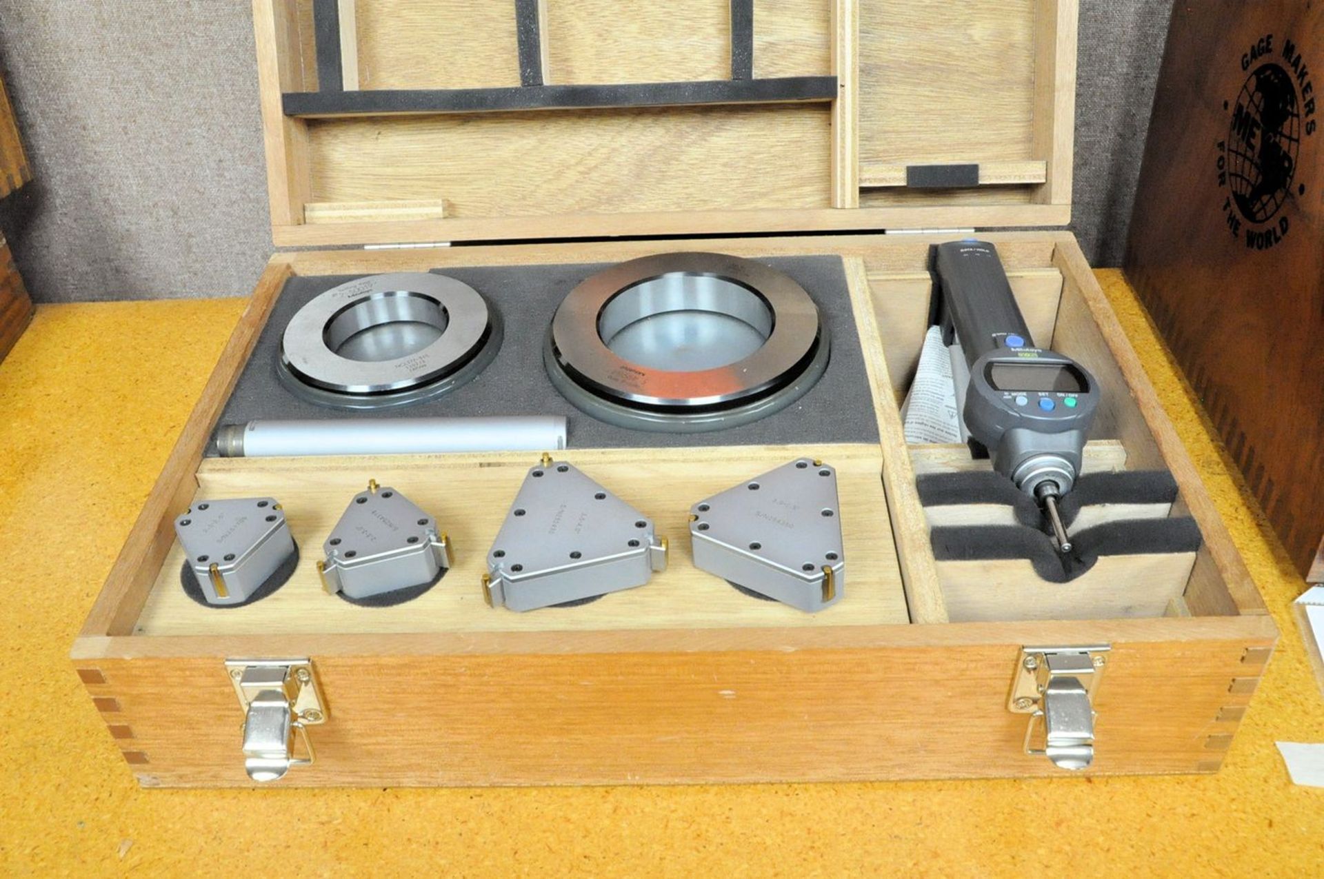 Mitutoyo 568-936 Borematic Set with Case - Image 2 of 2