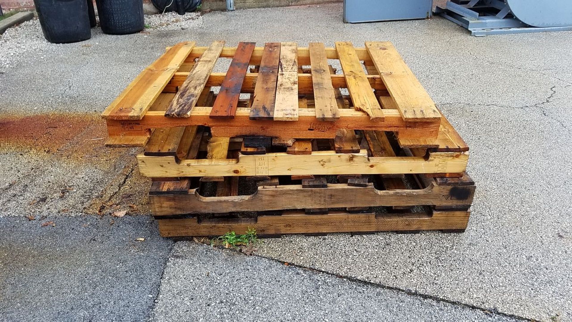 Lot - (10) Wood Pallets (Outside) (Removal Cost: N/C) - Image 2 of 3