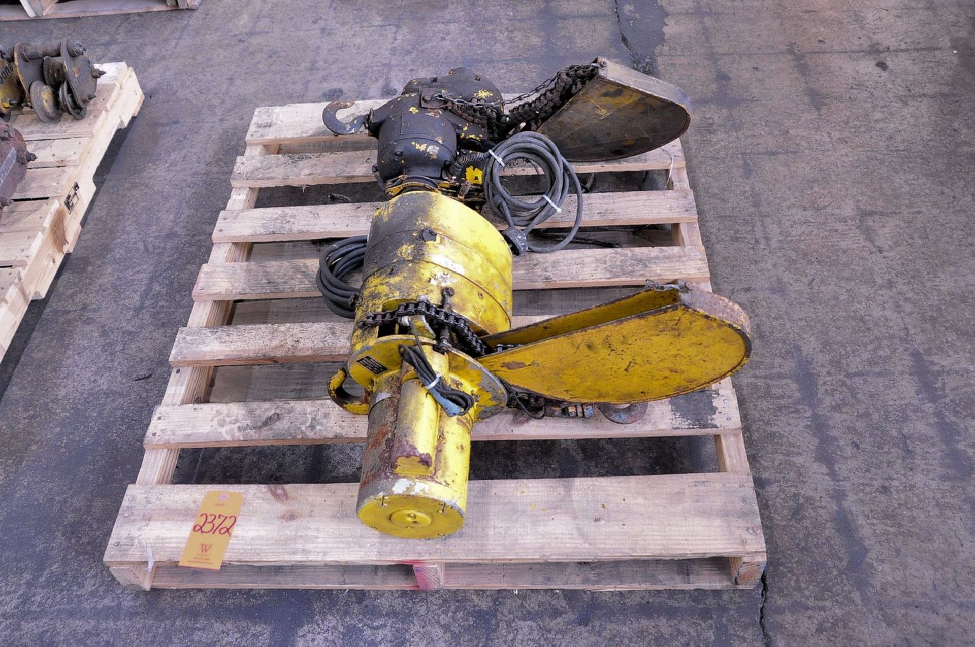 Lot - (2) Budgit 1/2-Ton Electric Hoists on (1) Pallet (Removal Cost : N/C)