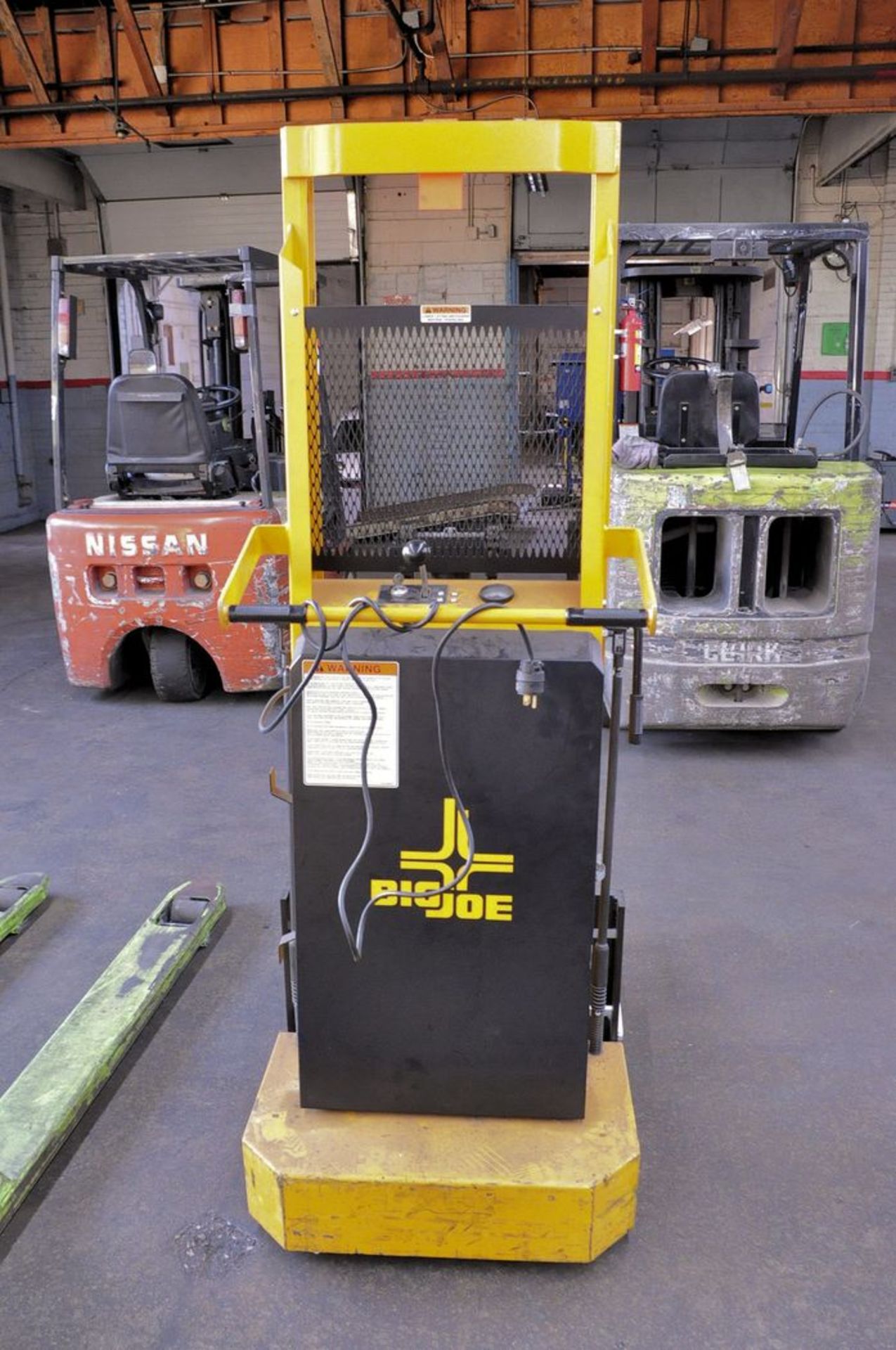 Big Joe 1,500 lb. Cap. Model 1518-R5 Electric Lift, S/N: 4790944 (Removal Cost : N/C) - Image 2 of 2