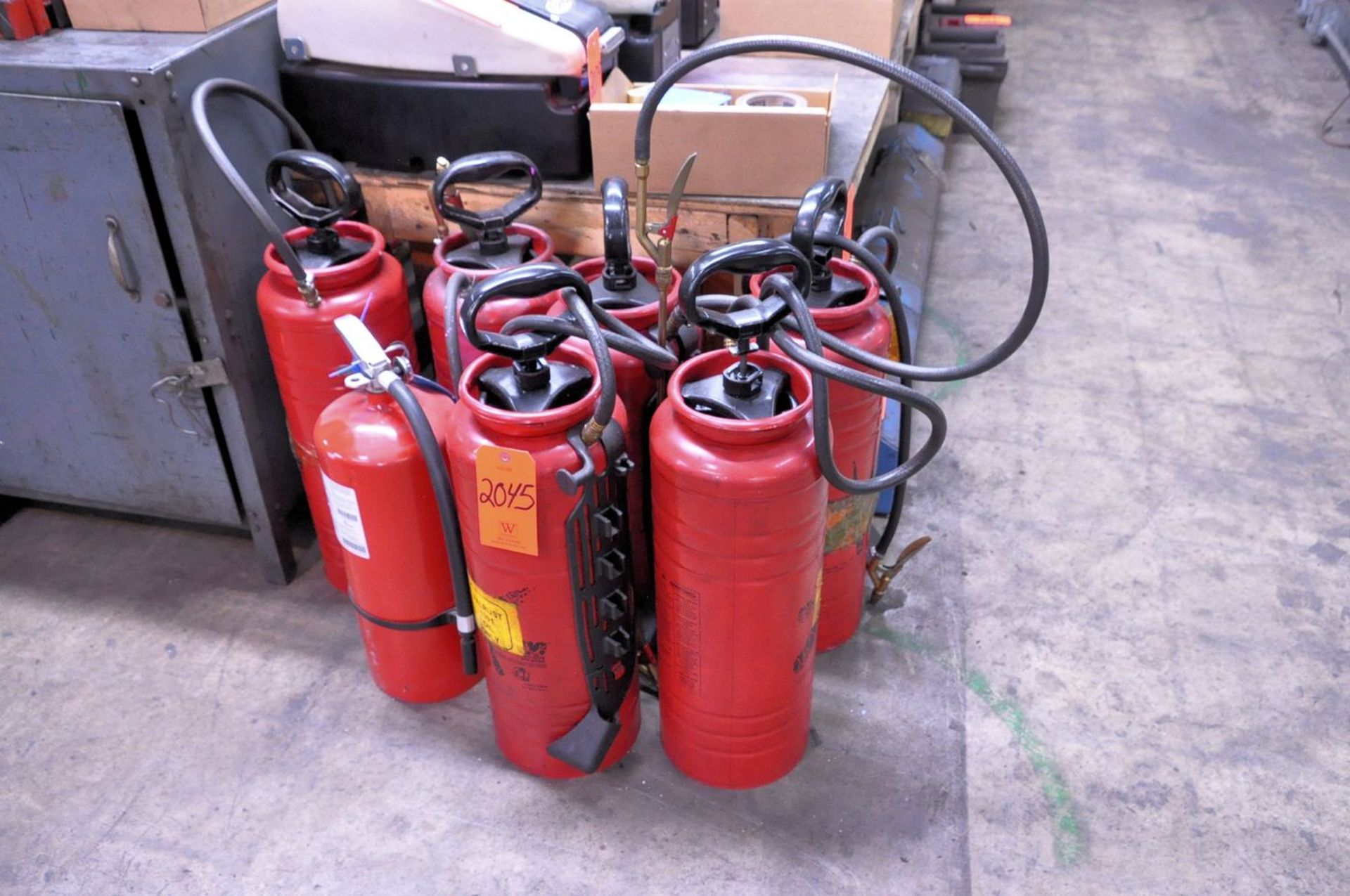 Lot - (7) Fire Extinguishers (Removal Cost : N/C)