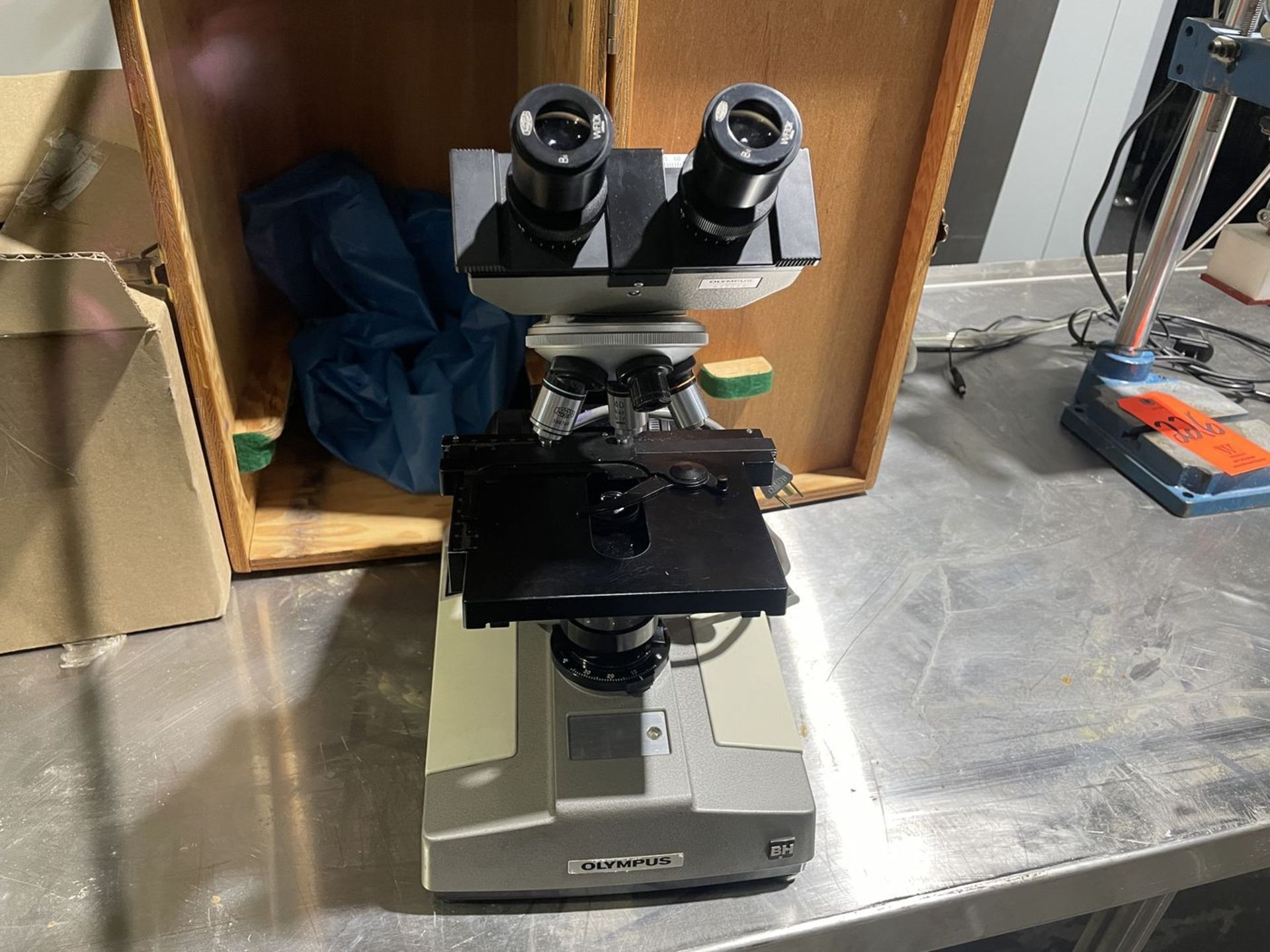 Olympus P100-110-120 Microscope (Removal Cost : $50)