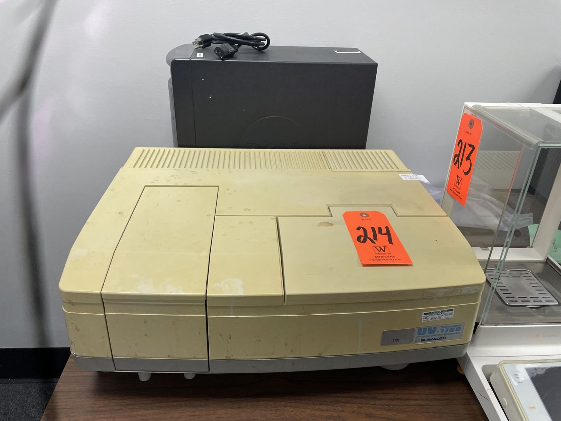 Shimadzu UV-1700 PharmaSpec UV-Visible Spectrophotometer with Computer (Removal Cost : $100)