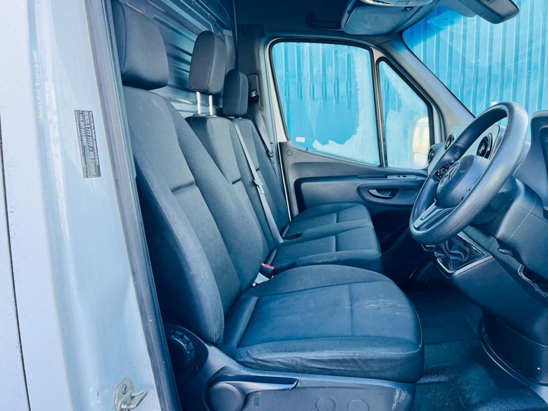 Mercedes Sprinter 314CDI MWB Hi Roof ( NEW SHAPE) - 2019 Model - Service History - Euro 6 - AIR CON - Image 13 of 26