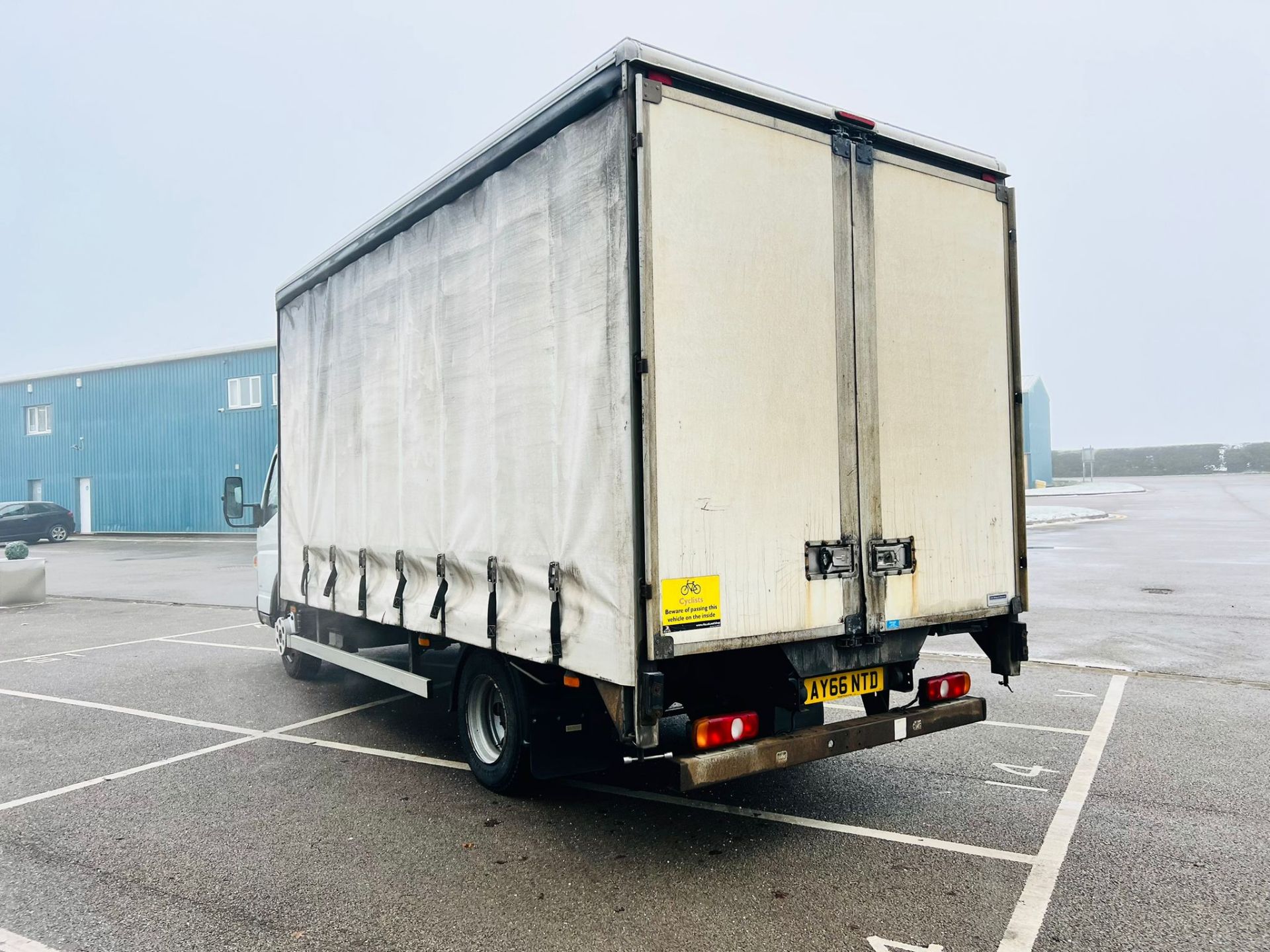 Mitsubishi Fuso Canter 7C15 3.0 TD - 7.5Tonne LWB Curtainsider - 2017 Model - Euro 6 - 18ft Body - Image 6 of 16