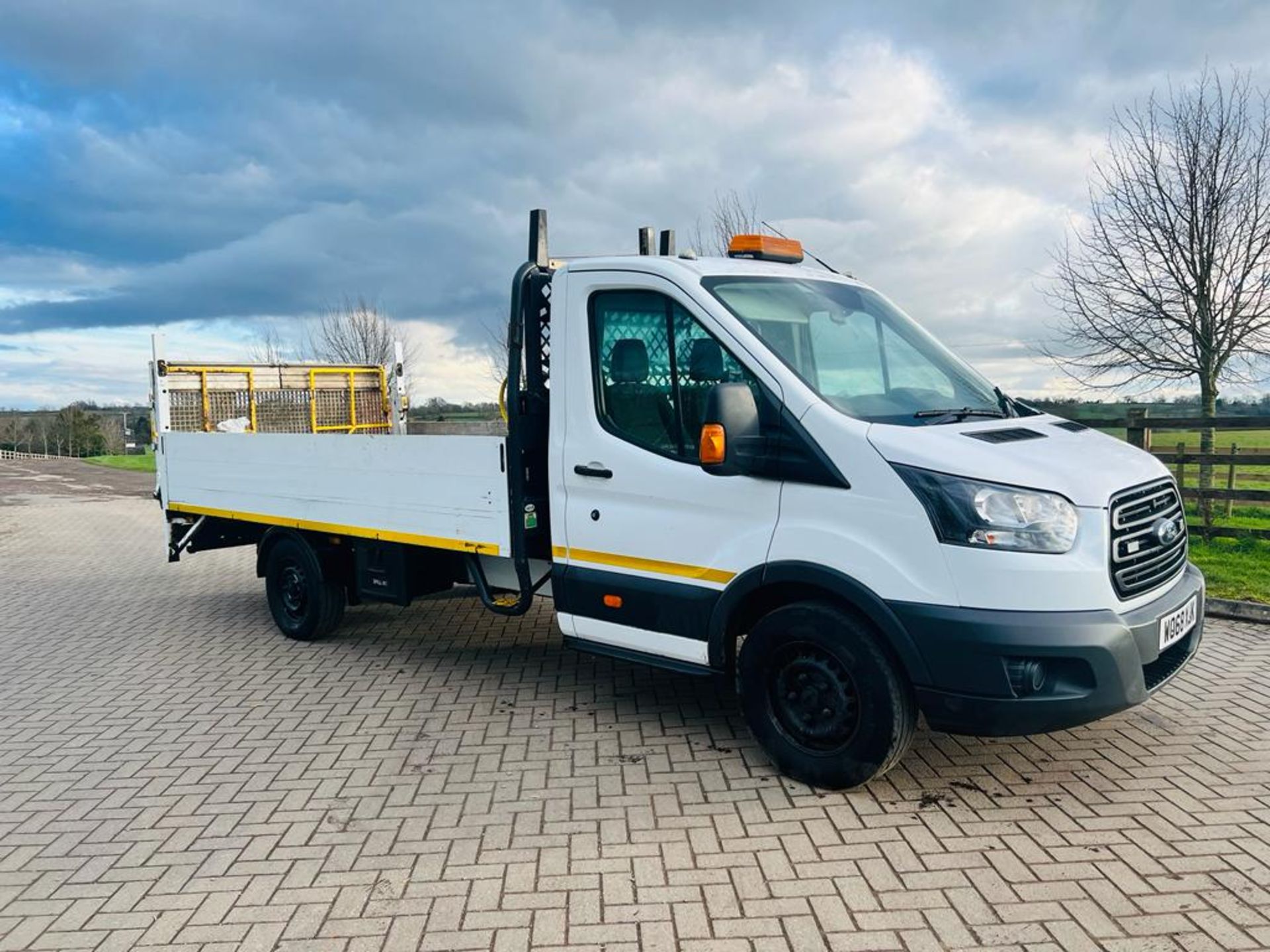 Ford Transit 2.0 TDCI (130) L4 H1 Long Wheel Base Dropside - Tail lift - 2019 Year - SH Print