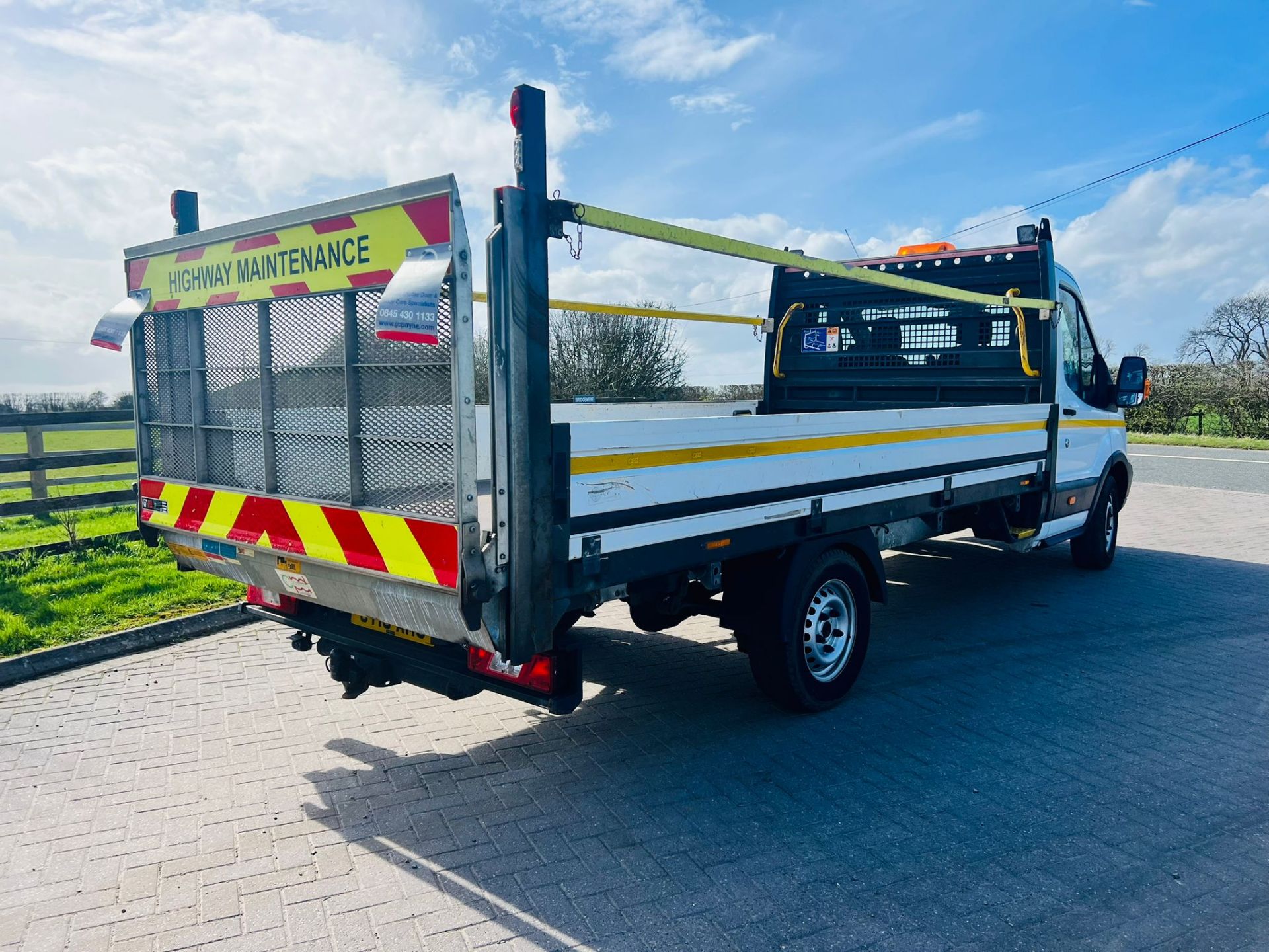 Ford Transit 2.0 TDCI (130) L4 H1 Long Wheel Base Dropside - Tail lift - 2018 18 Reg - SH Print - Image 6 of 22