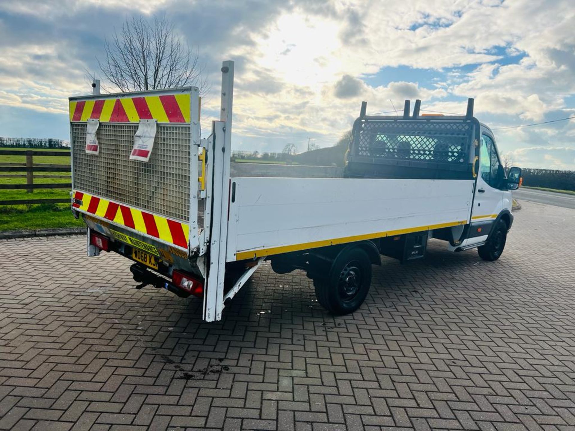 Ford Transit 2.0 TDCI (130) L4 H1 Long Wheel Base Dropside - Tail lift - 2019 Year - SH Print - Image 7 of 19