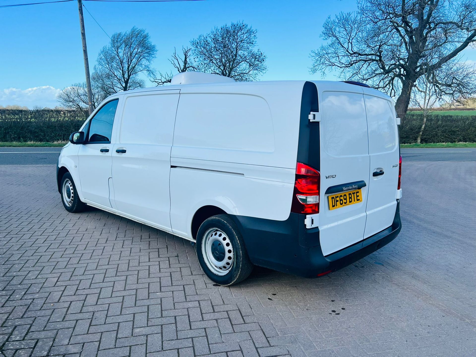 Mercedes Vito 114 2.1 TD Bluetech Fridge Van - GAH Fridge Unit - 2020 Model - Euro 6 - 1 Owner - Image 4 of 22