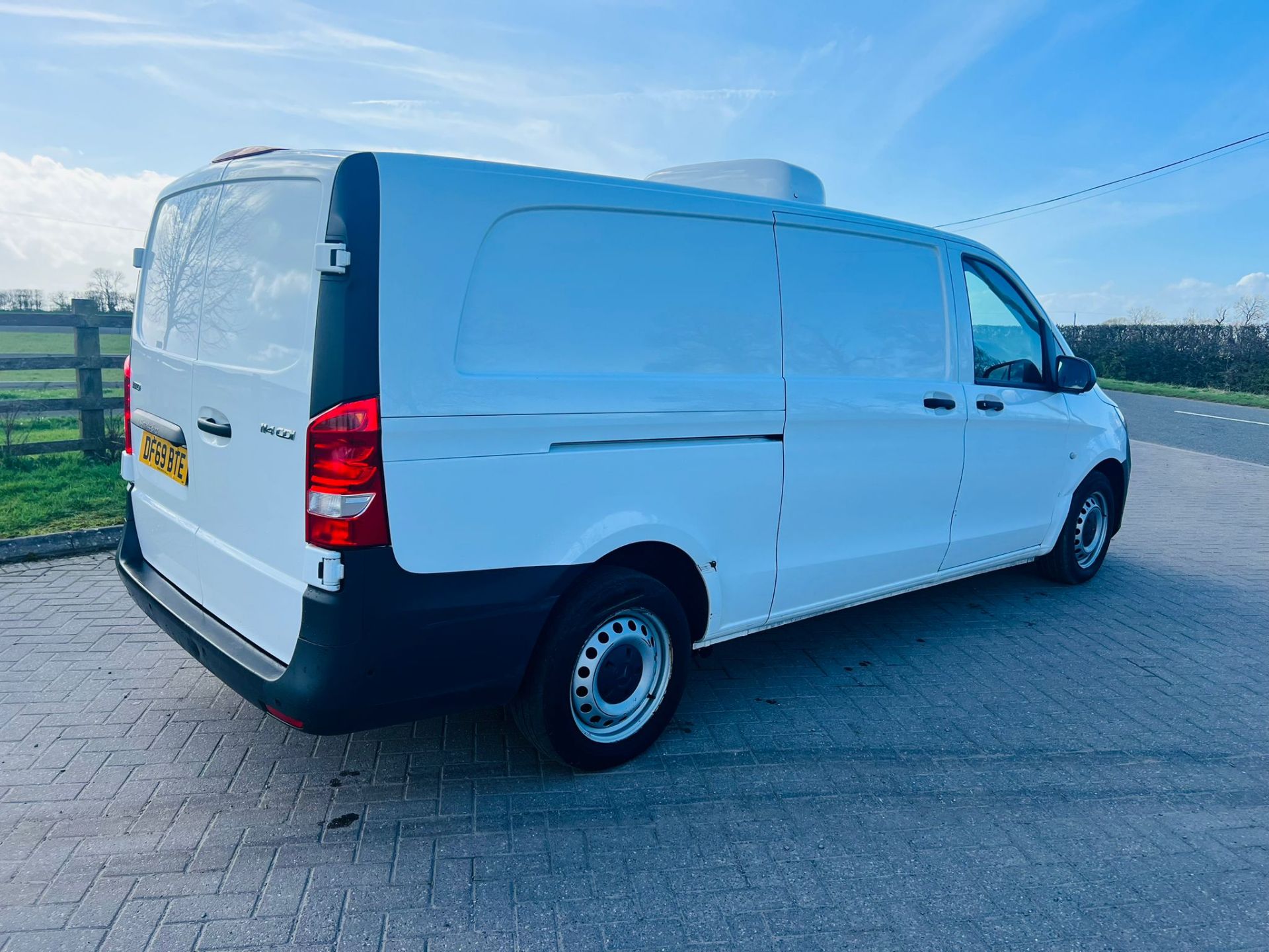 Mercedes Vito 114 2.1 TD Bluetech Fridge Van - GAH Fridge Unit - 2020 Model - Euro 6 - 1 Owner - Image 6 of 22