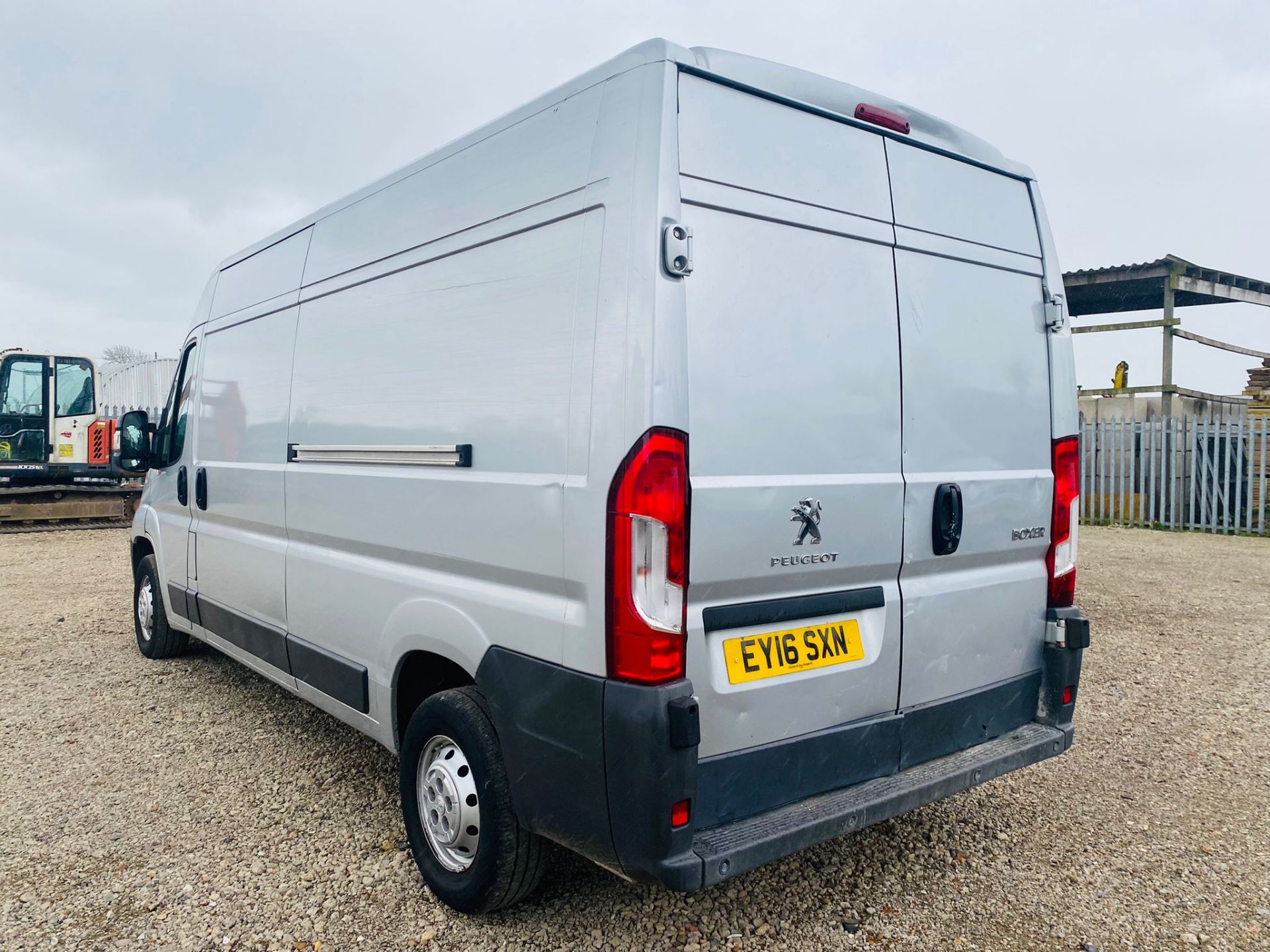 PEUGEOT BOXER 2.0 BLUE-HDI L3H2 LWB (2016 16 REG) AIR CON- SAT NAV- EURO 6 - 53K MILES ONLY - Image 6 of 19