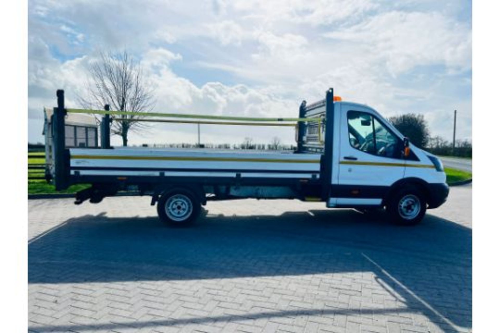 (Reserve Met) Ford Transit 2.0 TDCI (130) L4 H1 Long Wheel Base Dropside - Tail lift - 2018 18 Reg - - Image 5 of 22