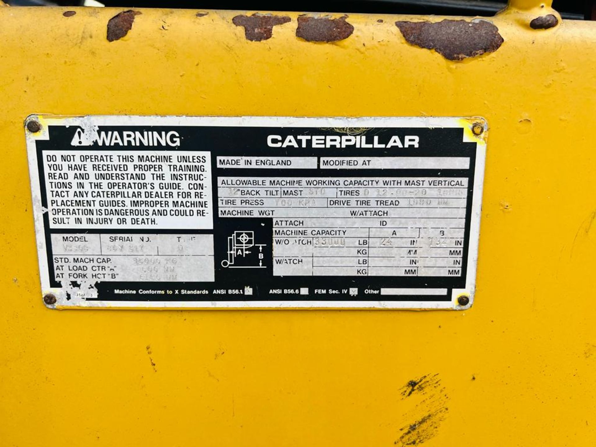 CATERPILLAR V330B 15 TONNE FORK LIFT - 1986 Year - V8 Engine - 33000kg Gross Weight - 7004 Hours - Image 14 of 17