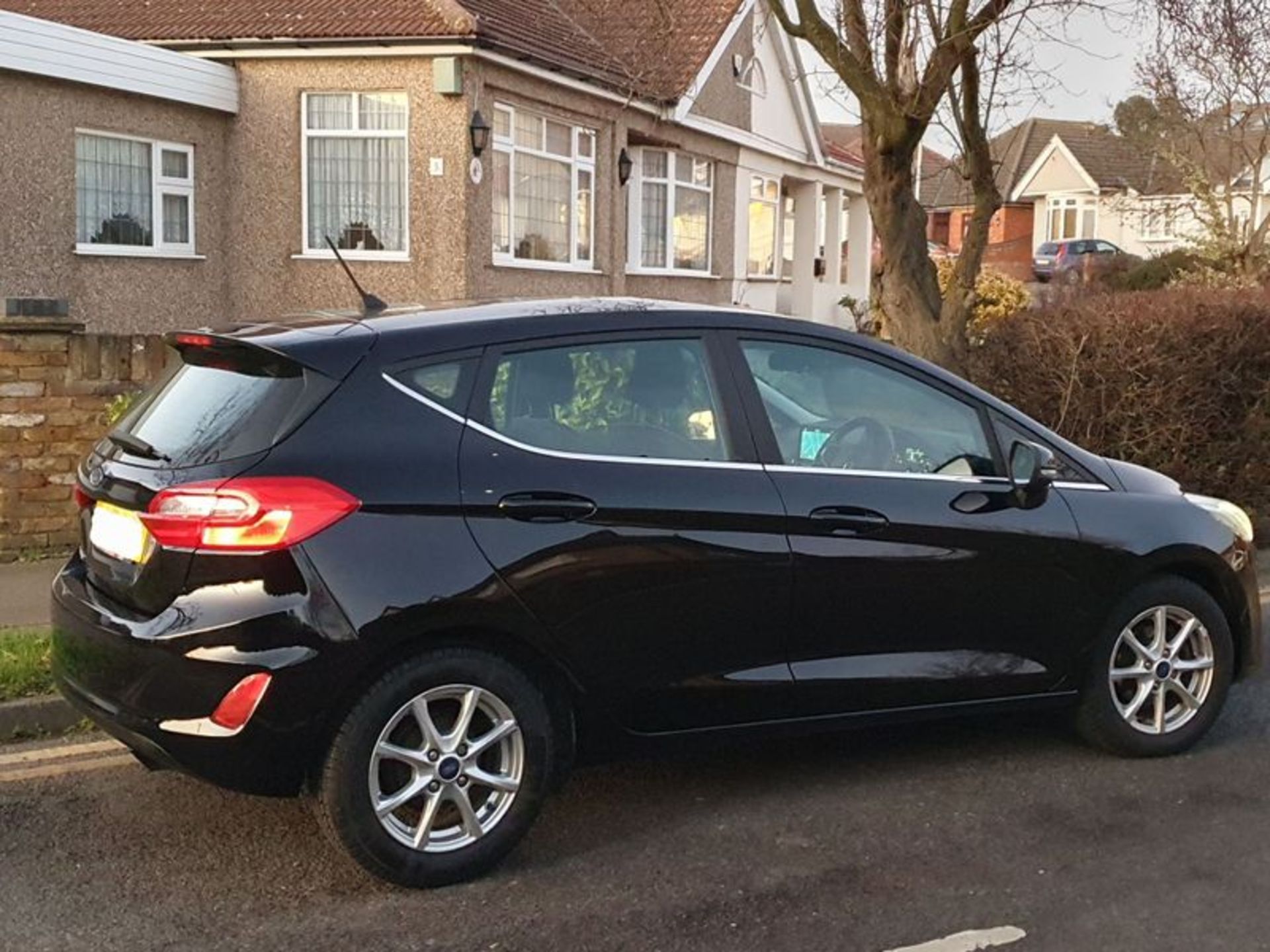 Ford Fiesta 1.0 Zetec 'Automatic Powershift" 5 Door (67 Reg) " New Shape" Black - - Image 2 of 16