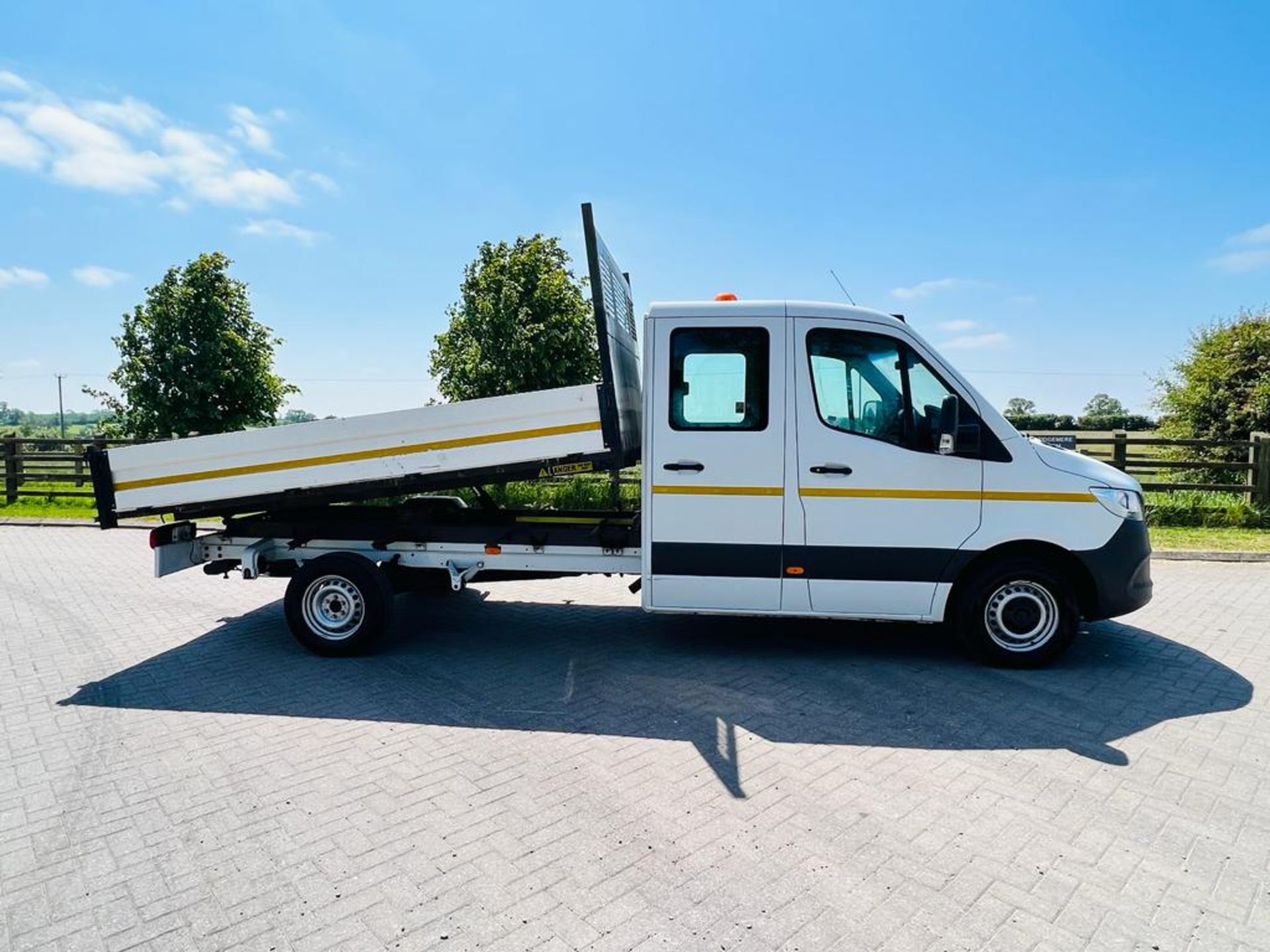 Mercedes Sprinter 314 Cdi *3500 KG - D/Cab Tipper* (2020 20 Reg ~ Euro 6 / U-LEZ) - Service History - Image 3 of 23