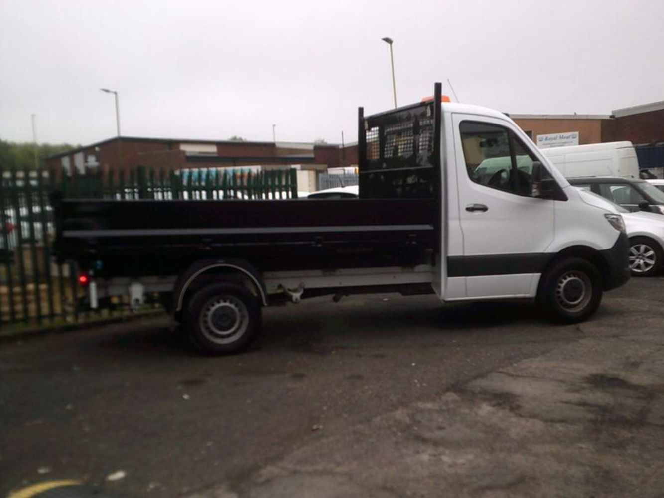 Weekly Auction - High Value Lots That Include Vehicles - Cars -  Lorrys - Vans & Light Commercials