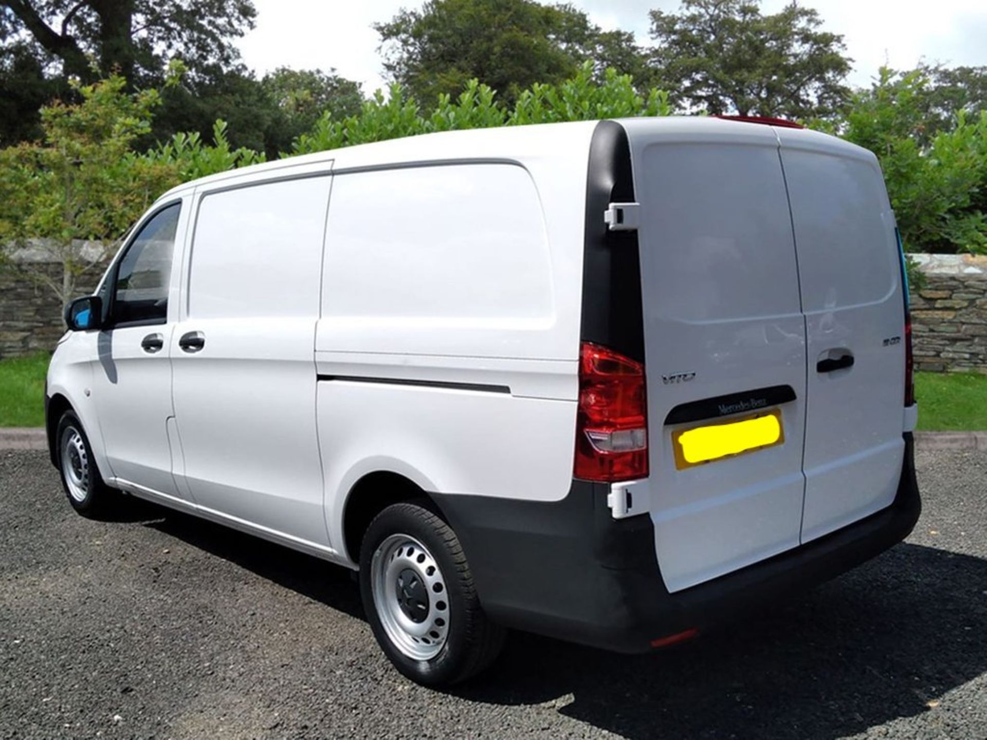 MERCEDES-BENZ VITO 111 CDI *LWB PANEL VAN* (2018 ~ EURO 6) 113 BHP - 6 SPEED * (AIR CON) - Image 4 of 10