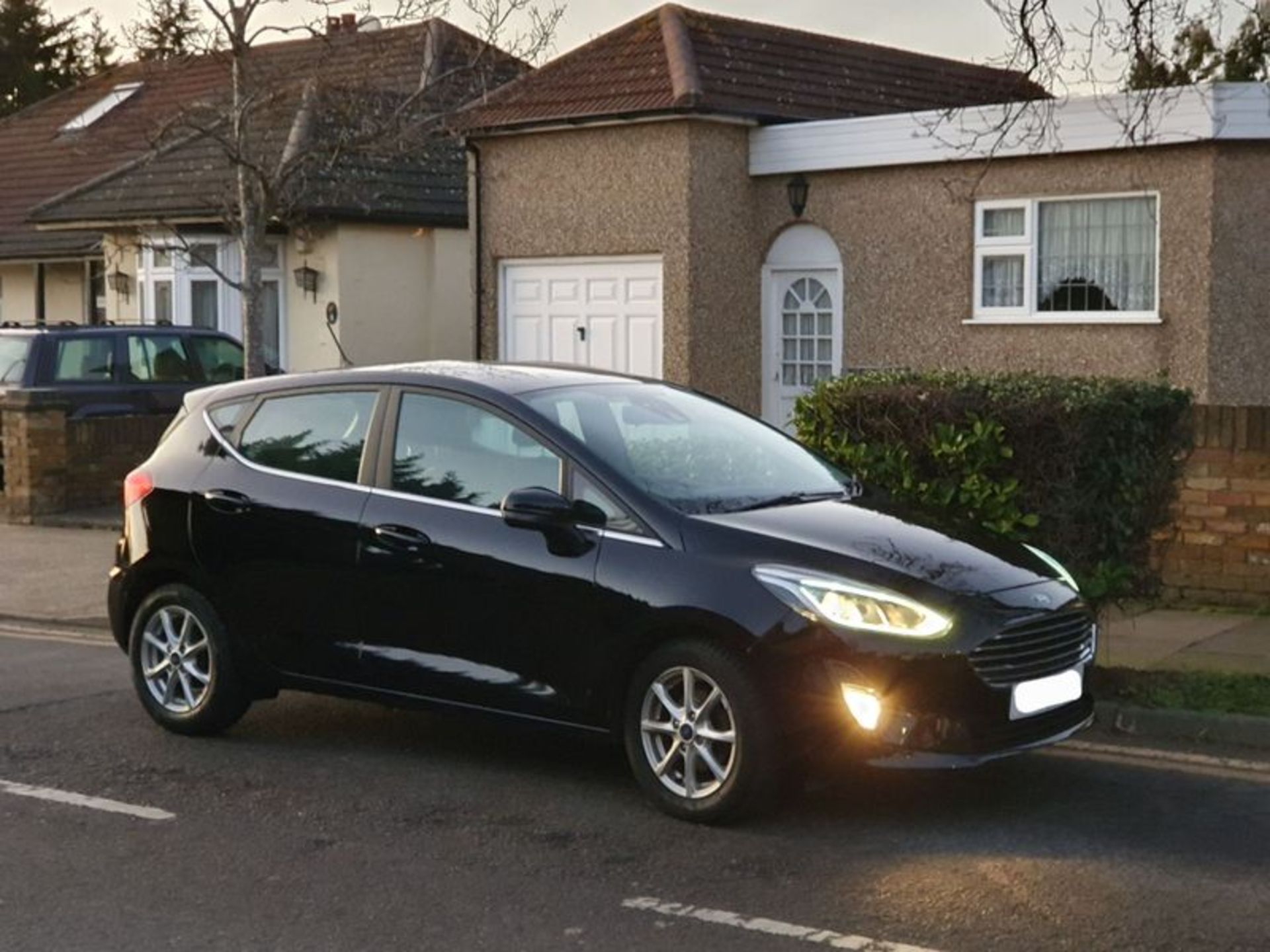 Ford Fiesta 1.0 Zetec 'Automatic Powershift" 5 Door (67 Reg) " New Shape" Black -