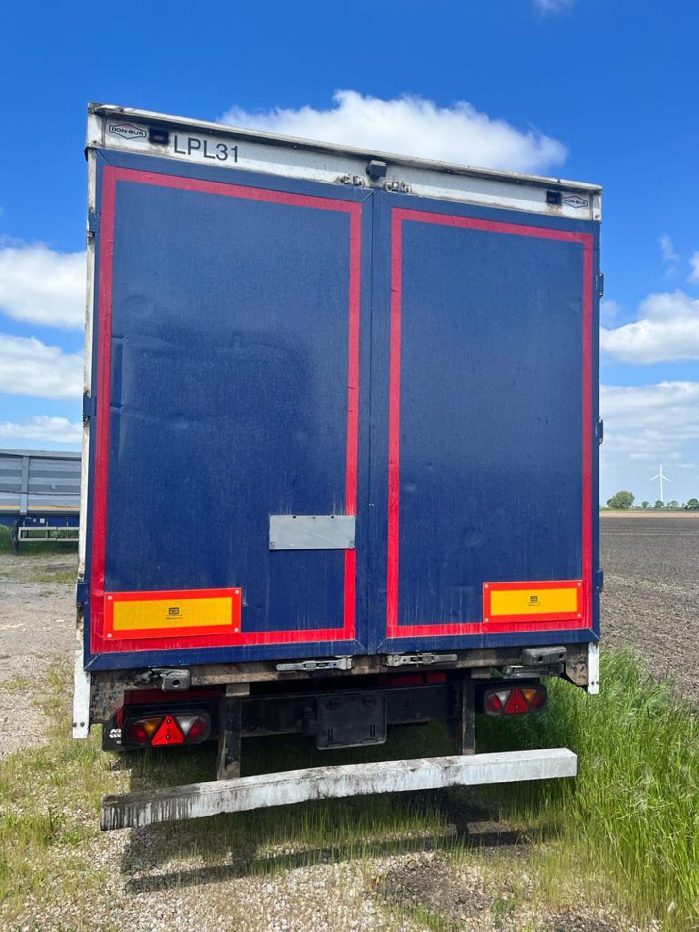 2010 DON-BUR Tri Axle Curtainsider Trailer - Gross 39000 KG - Tested - Image 3 of 7