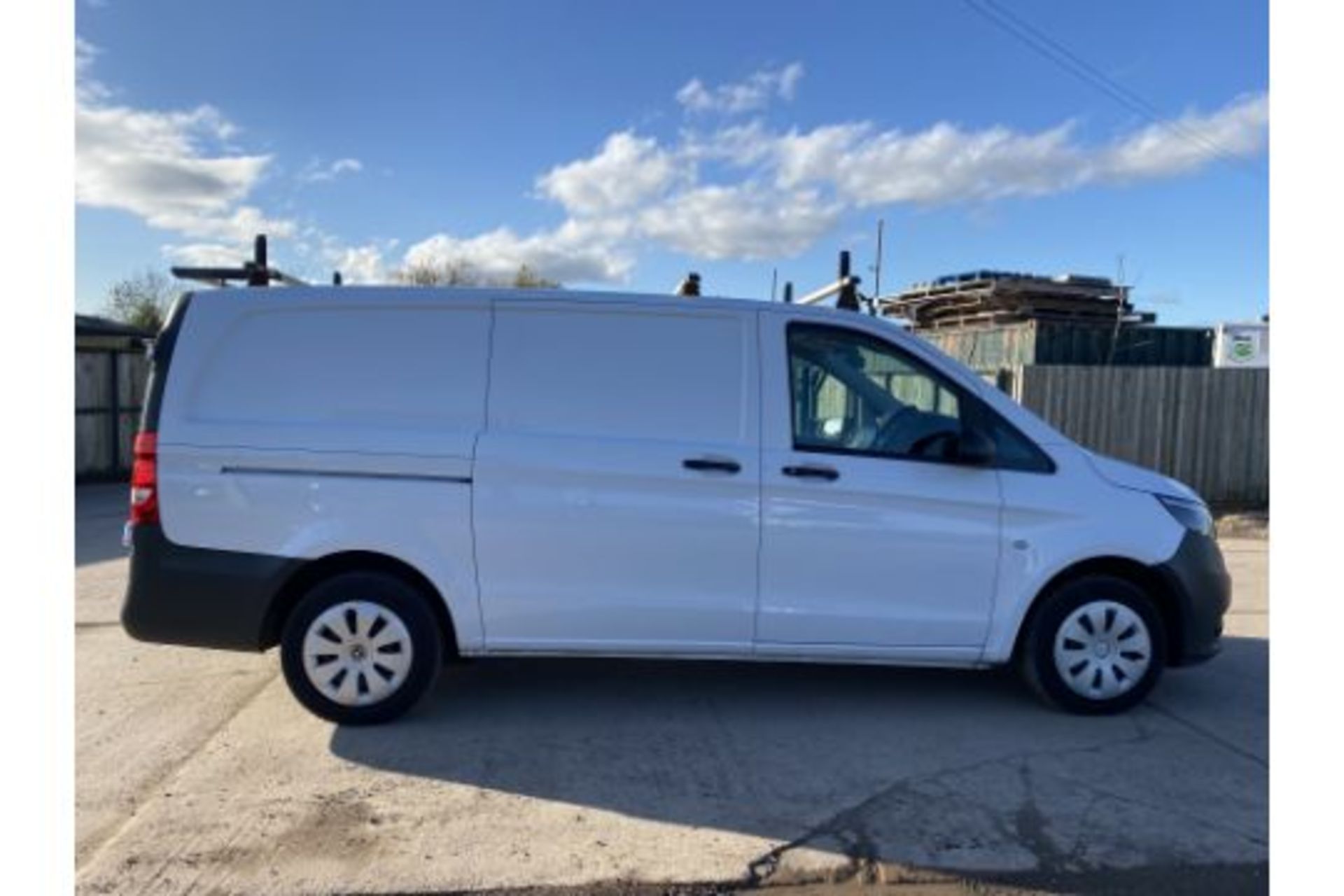 MERCEDES VITO 110CDI PURE "LWB" 20 REG - 1 OWNER - ONLY 71K MILES - EURO 6 - LOOK! - Image 2 of 10