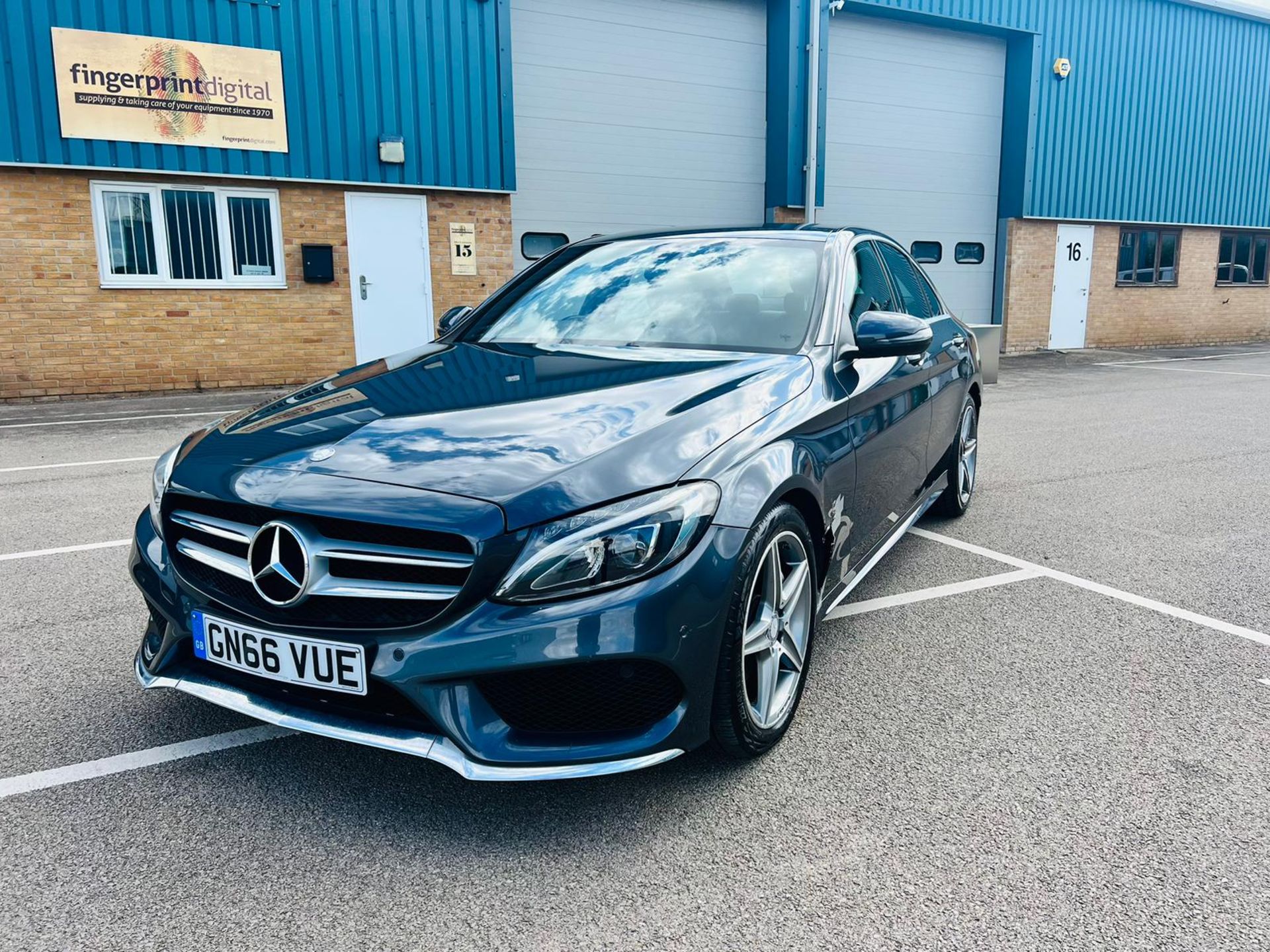 Mercedes C200D " AMG LINE " Saloon "Auto" 2017 Model - Reversing Cam- Air Con - Euro 6 - NO VAT - Image 5 of 26