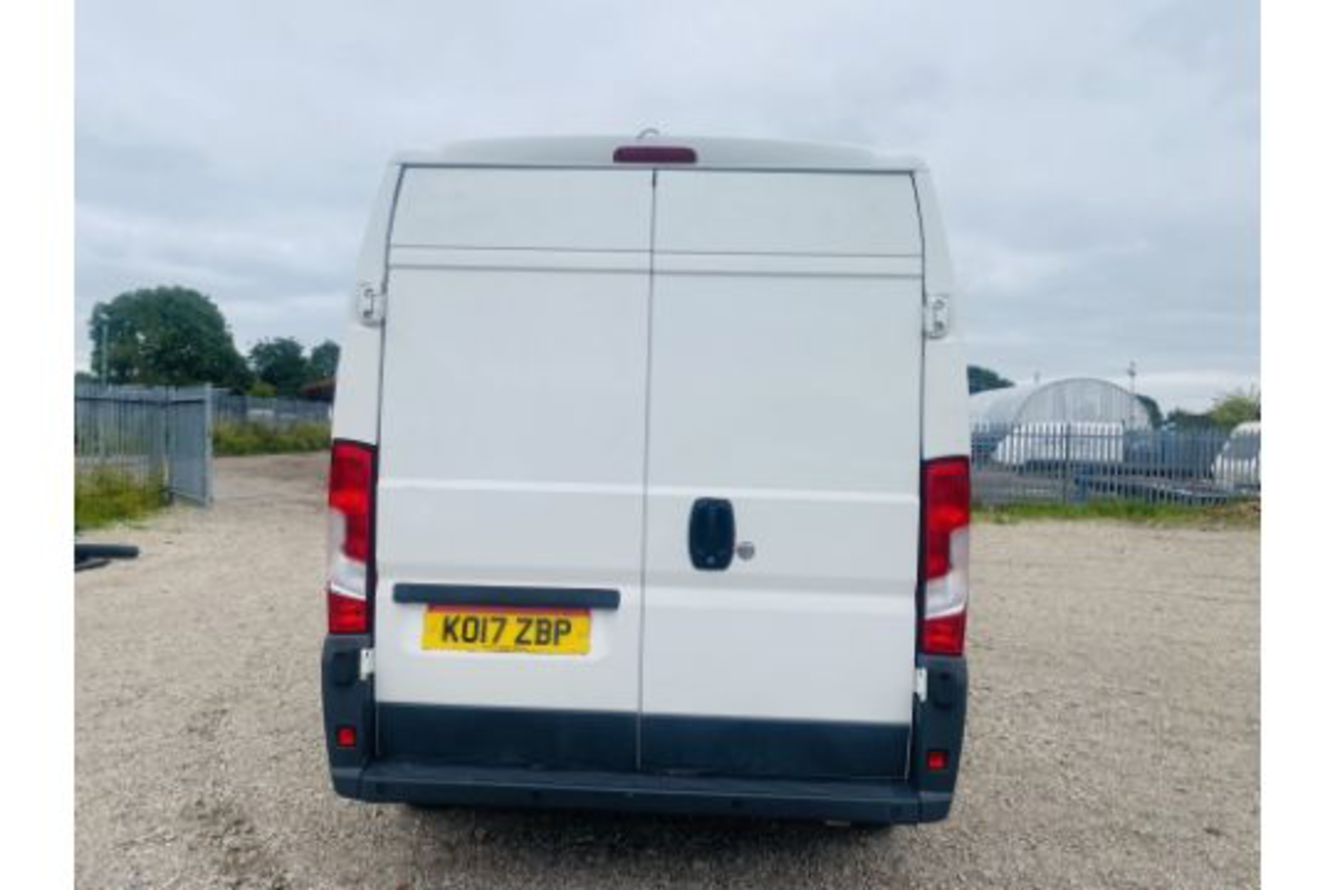 (Reserve met)PEUGEOT BOXER 2.0HDI BLUE EURO 6 "LWB" HIGH ROOF" 17 REG - 1 KEEPER - 66K MILES - SH - Image 4 of 20