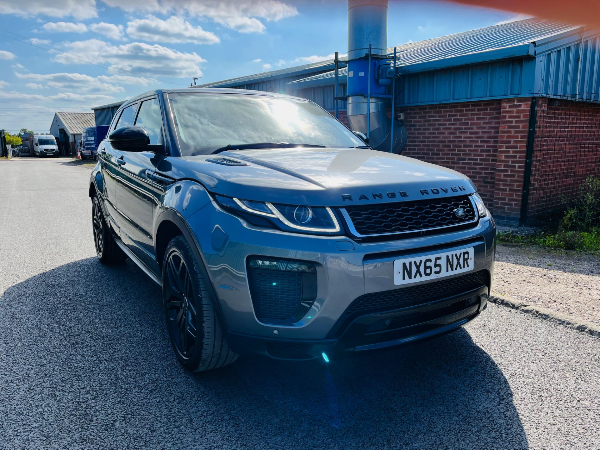 Range Rover Evoque Td4 Hse Dynamic (65 Reg) Auto Stop / Start - Full Leather -Rear Camera -High Spec - Image 3 of 29