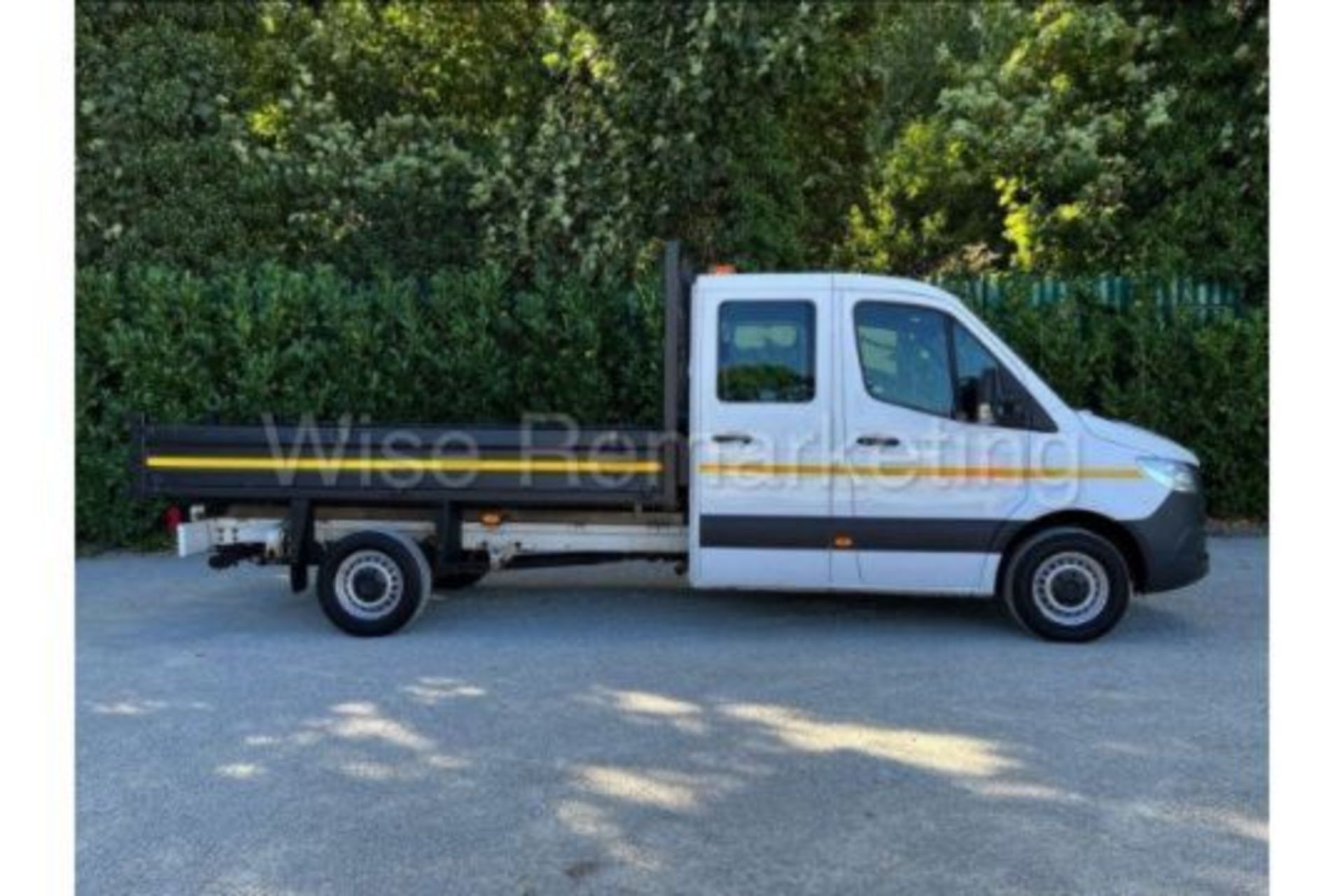 (Reserve Met) Mercedes-Benz Sprinter 314 Cdi *D/Cab Tipper Truck* (2019 New Model) *LOW MILEAGE* - Image 2 of 11